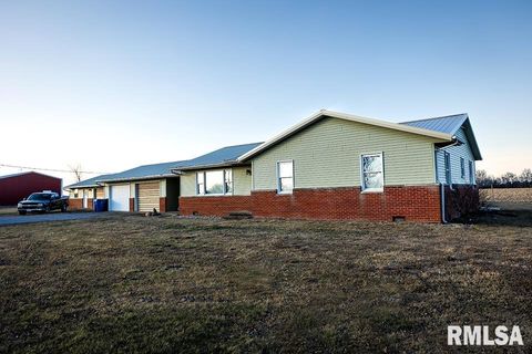 Homes For Sale - 7671 Us Hwy 50 Highway<br/> Marion County, Iuka, IL 62849