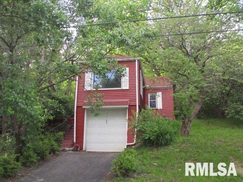 Homes For Sale - 828 N Main Street<br/> East Peoria, IL 61611
