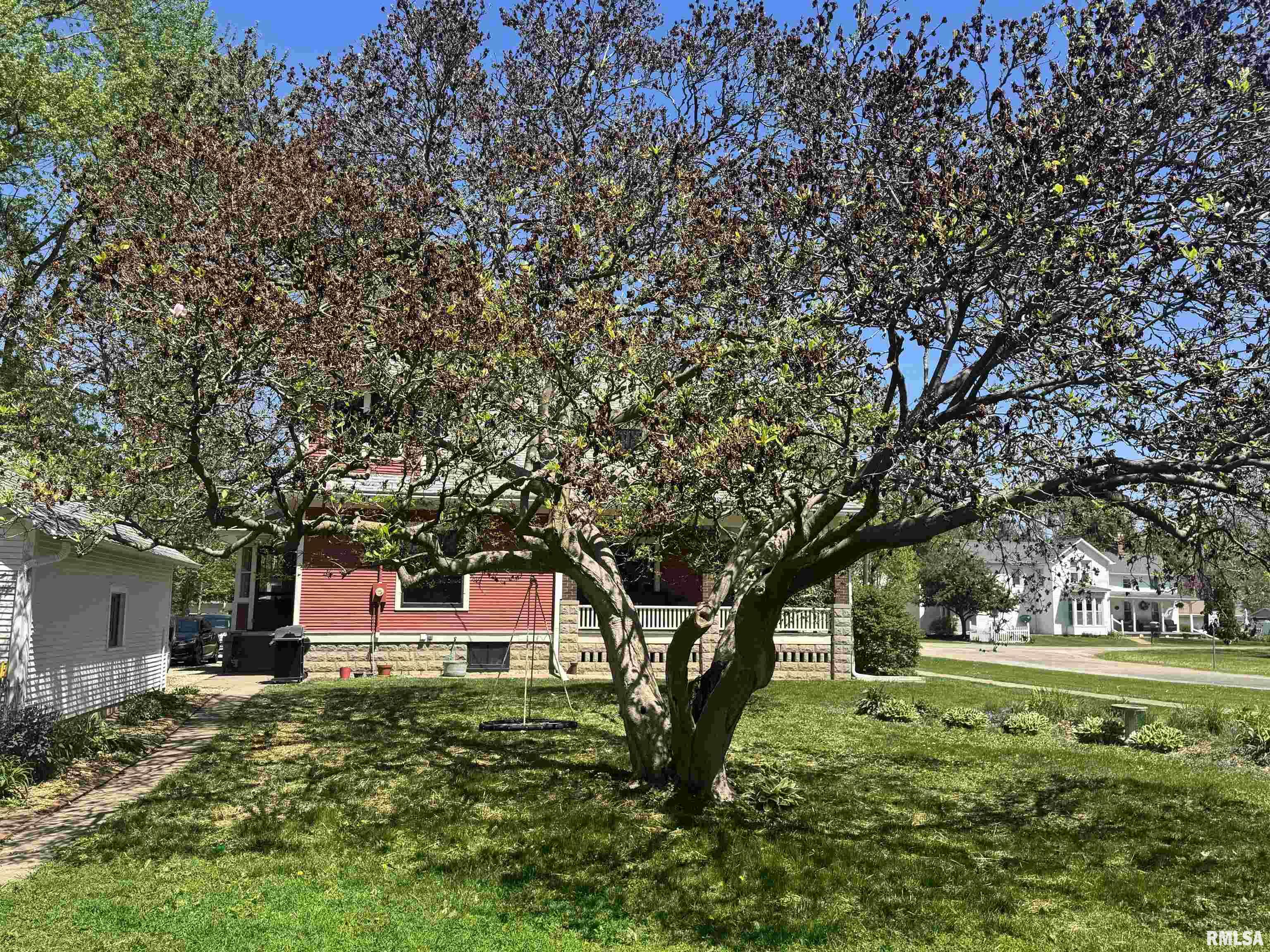 107 N Burson Street, Yates City, Illinois image 38
