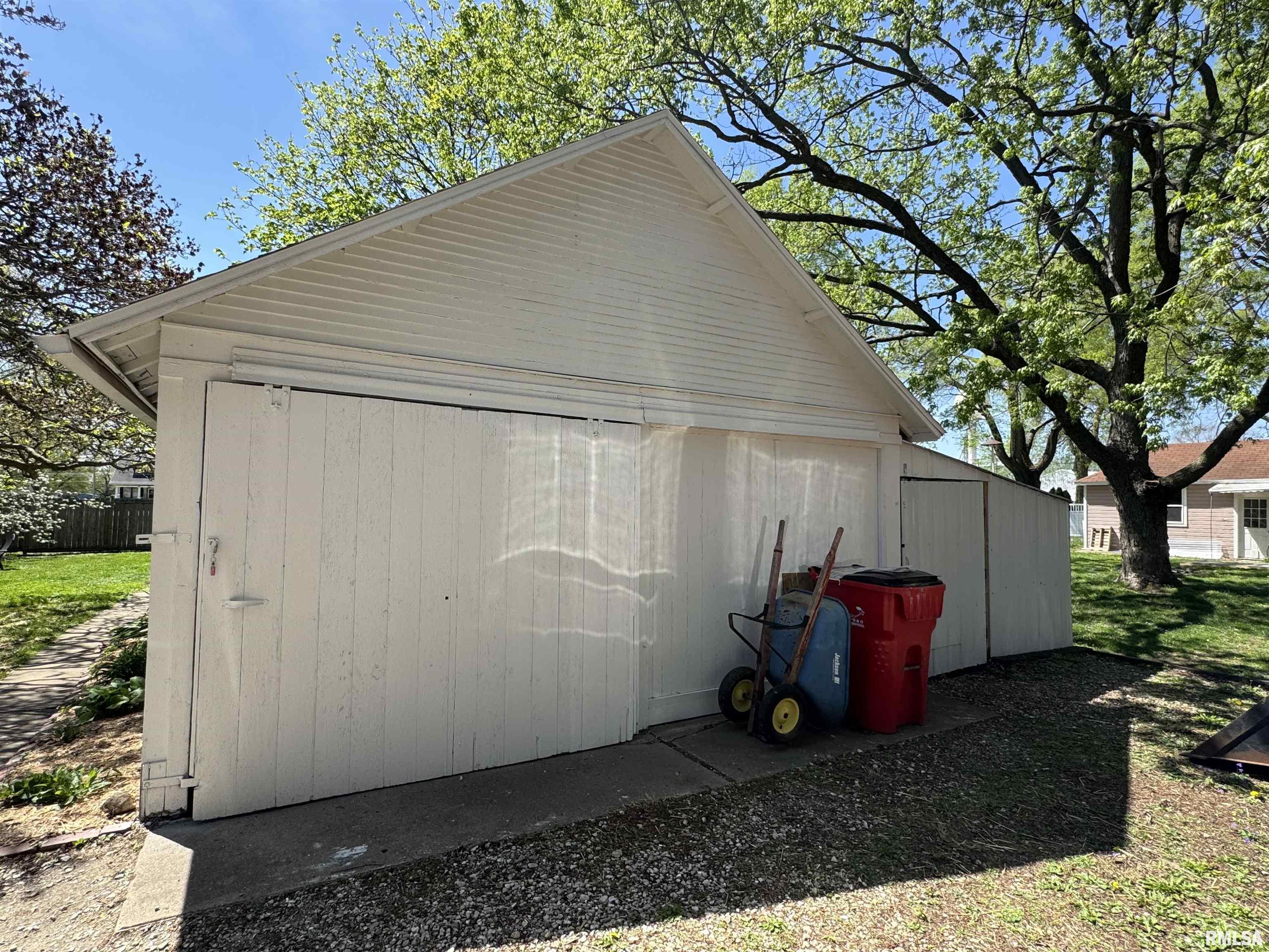 107 N Burson Street, Yates City, Illinois image 40