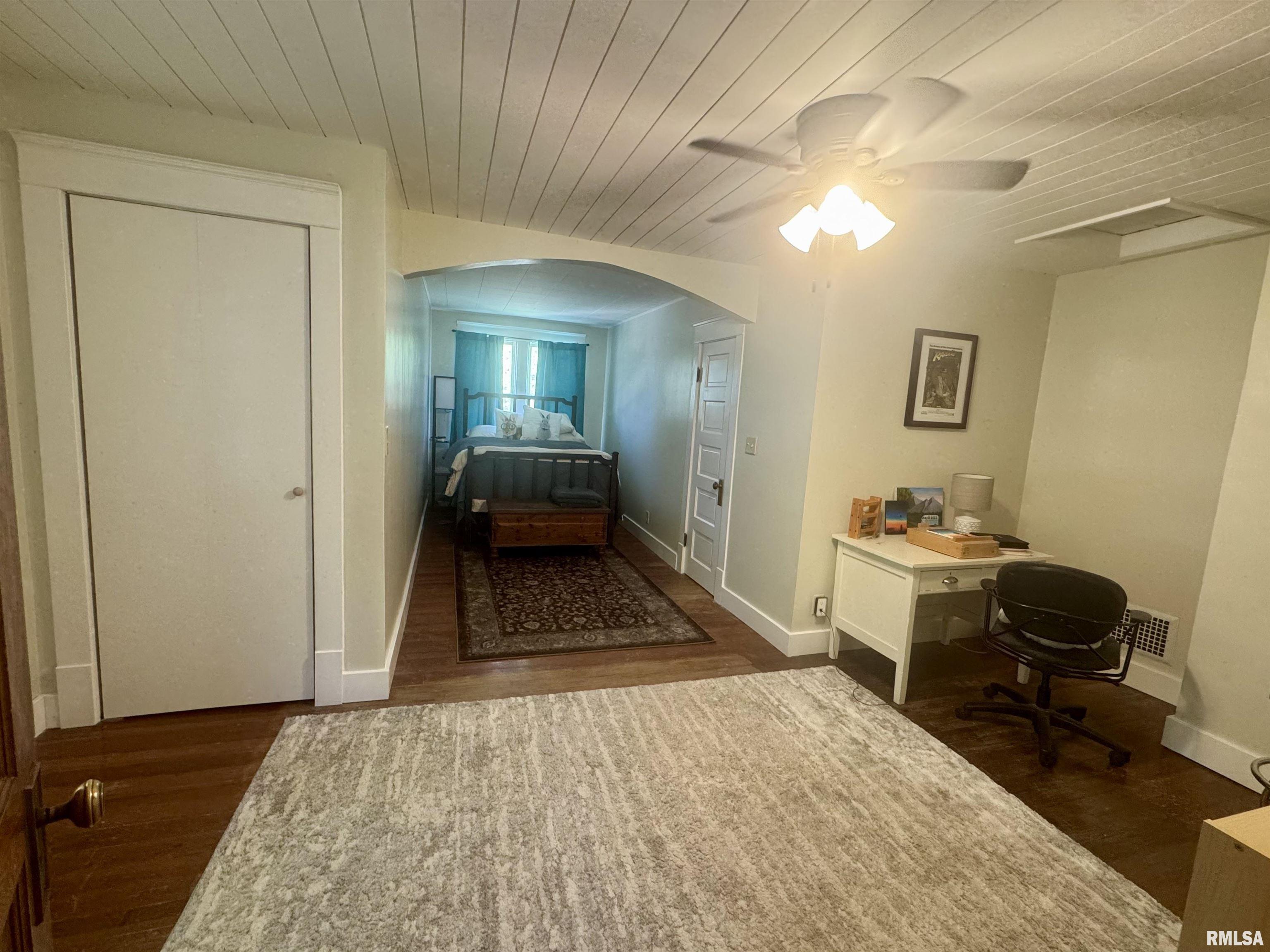 107 N Burson Street, Yates City, Illinois image 25