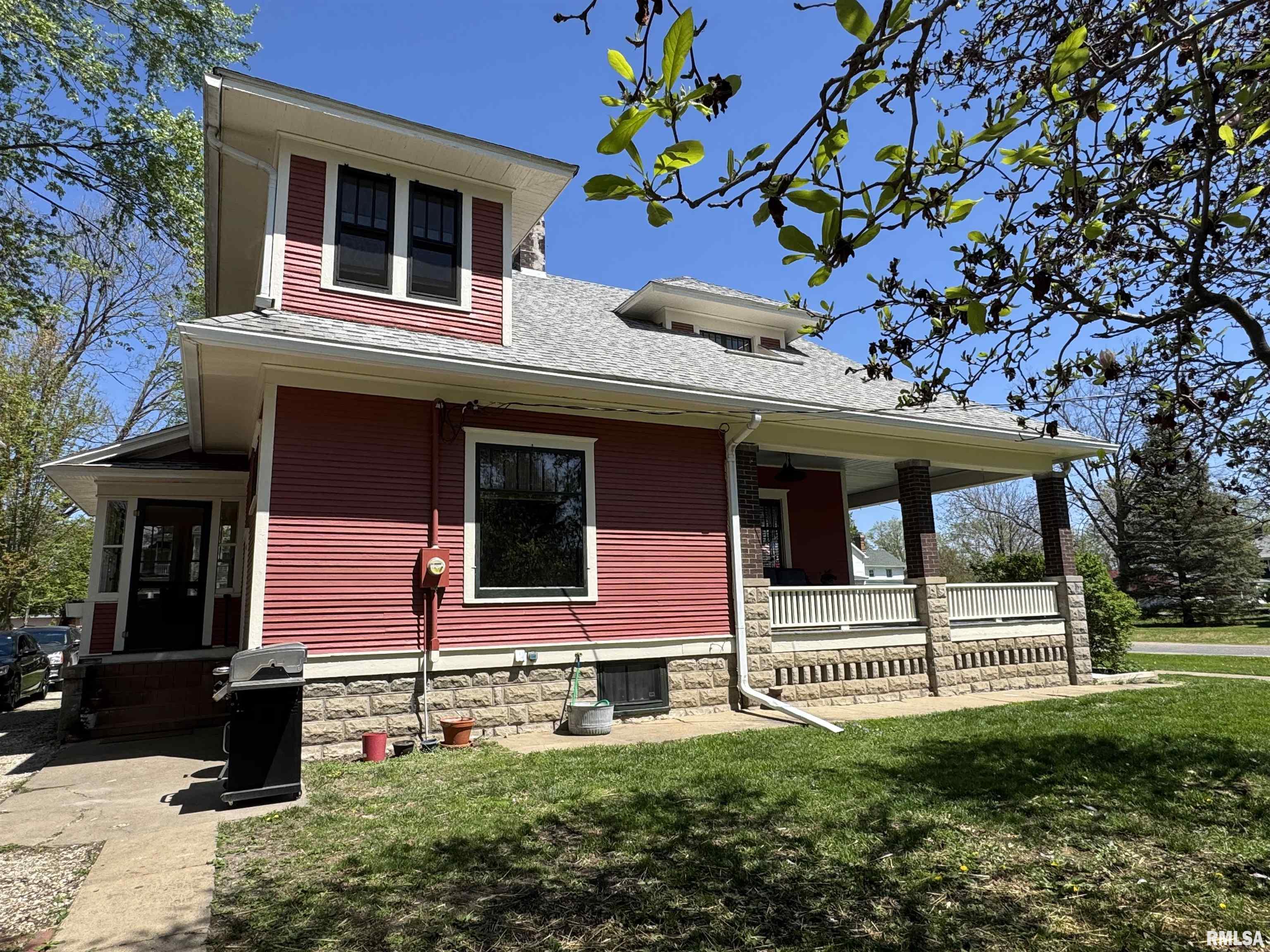 107 N Burson Street, Yates City, Illinois image 4