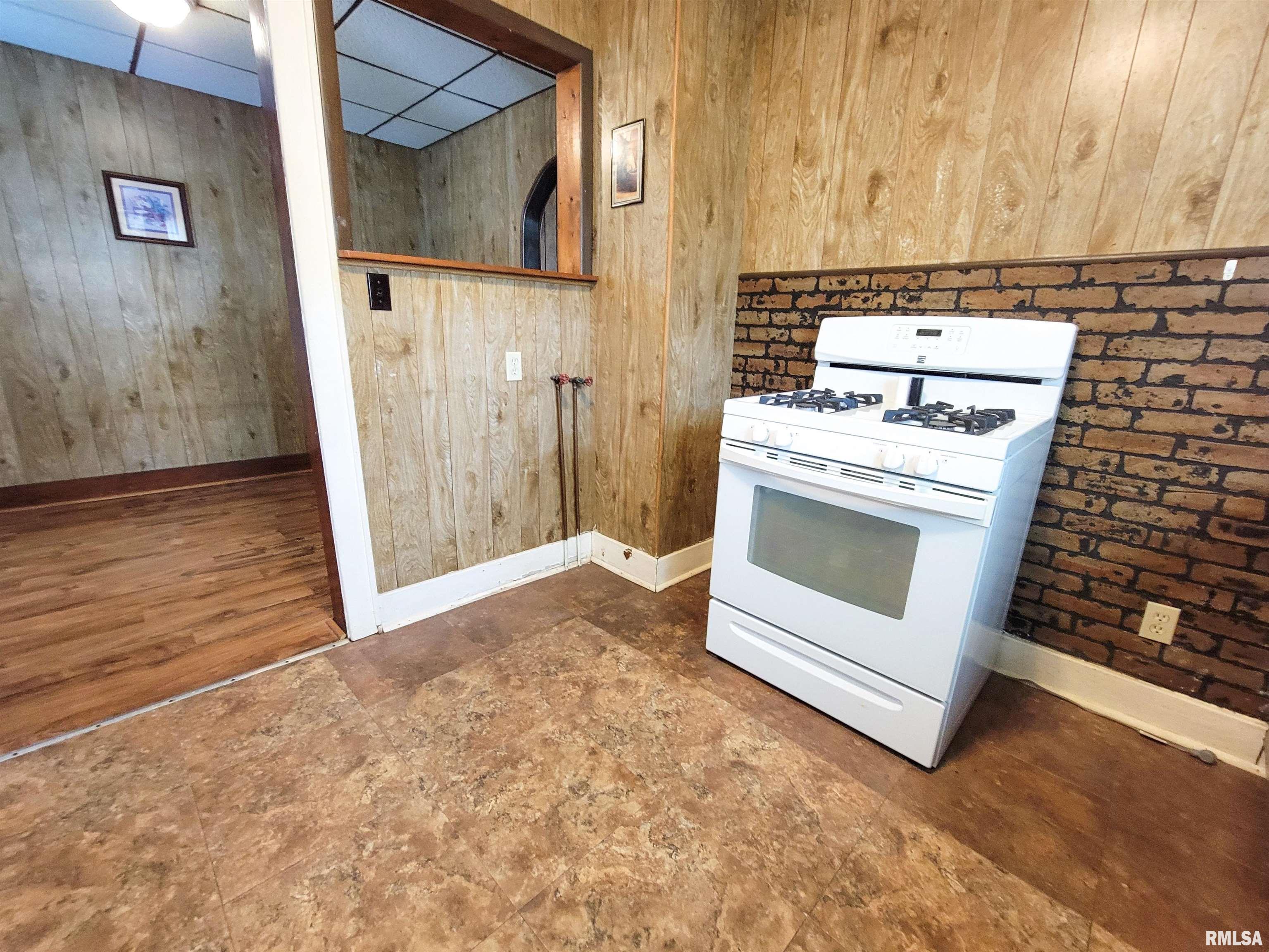 439 Fair Avenue, Flora, Illinois image 21