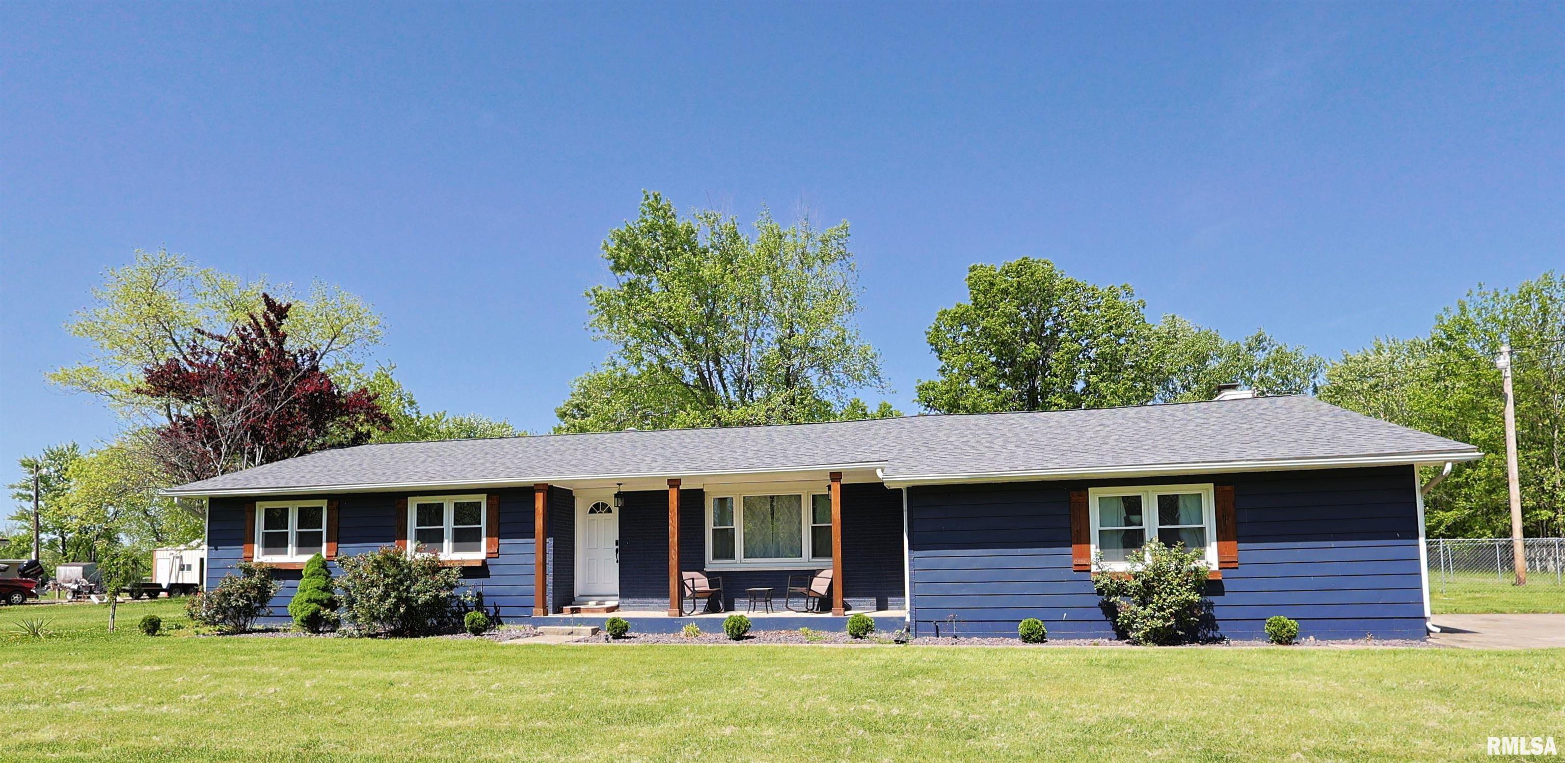 4229 Radio Tower Road, Salem, Illinois image 2