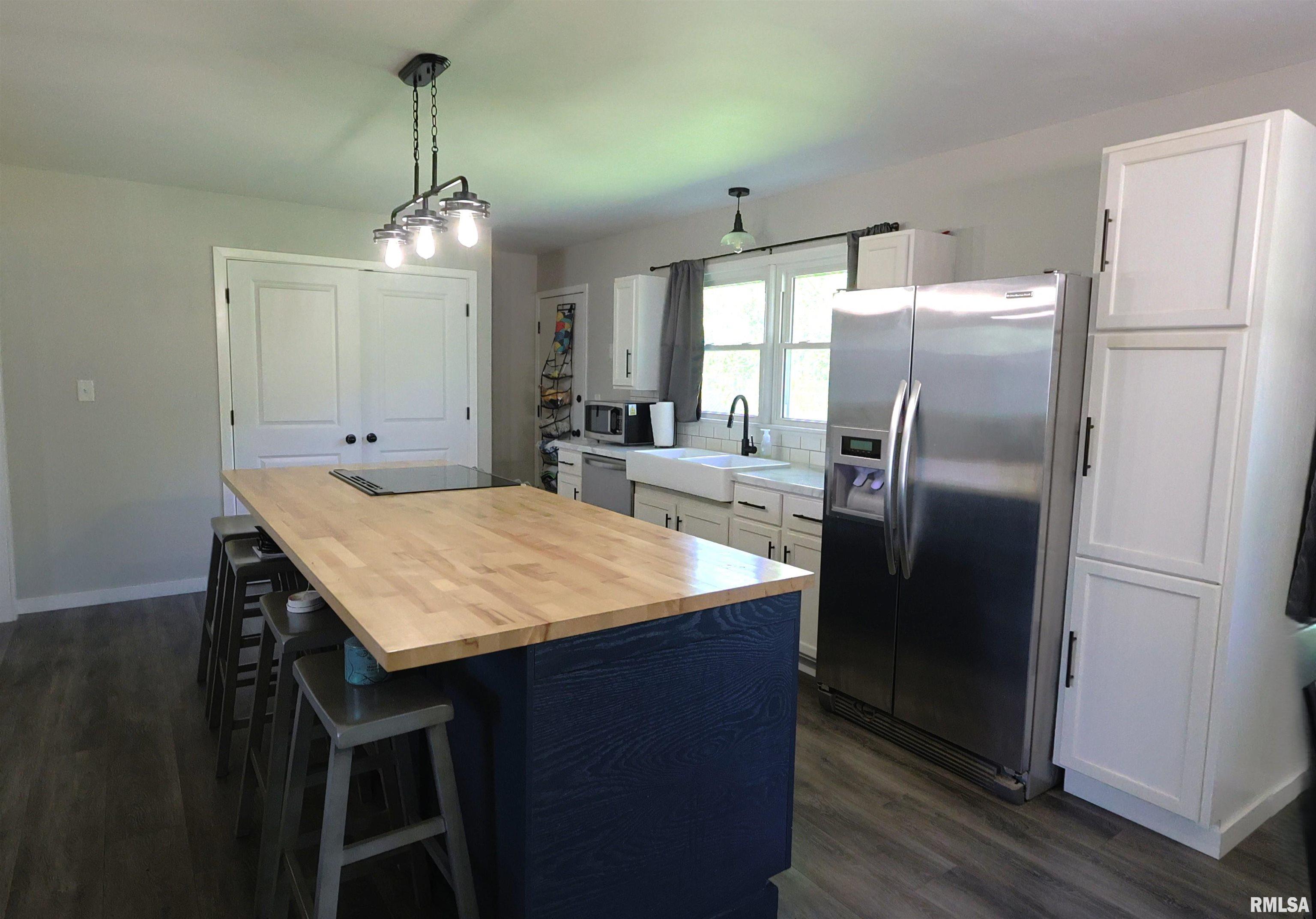 4229 Radio Tower Road, Salem, Illinois image 9