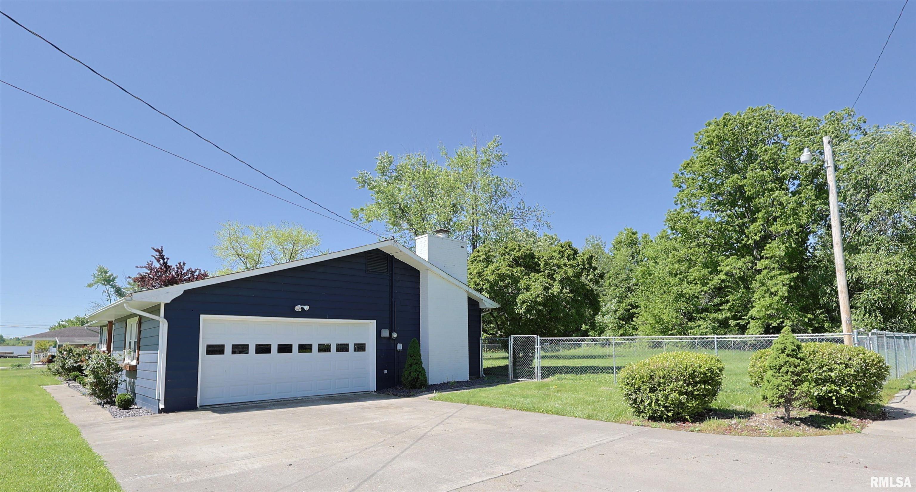4229 Radio Tower Road, Salem, Illinois image 19