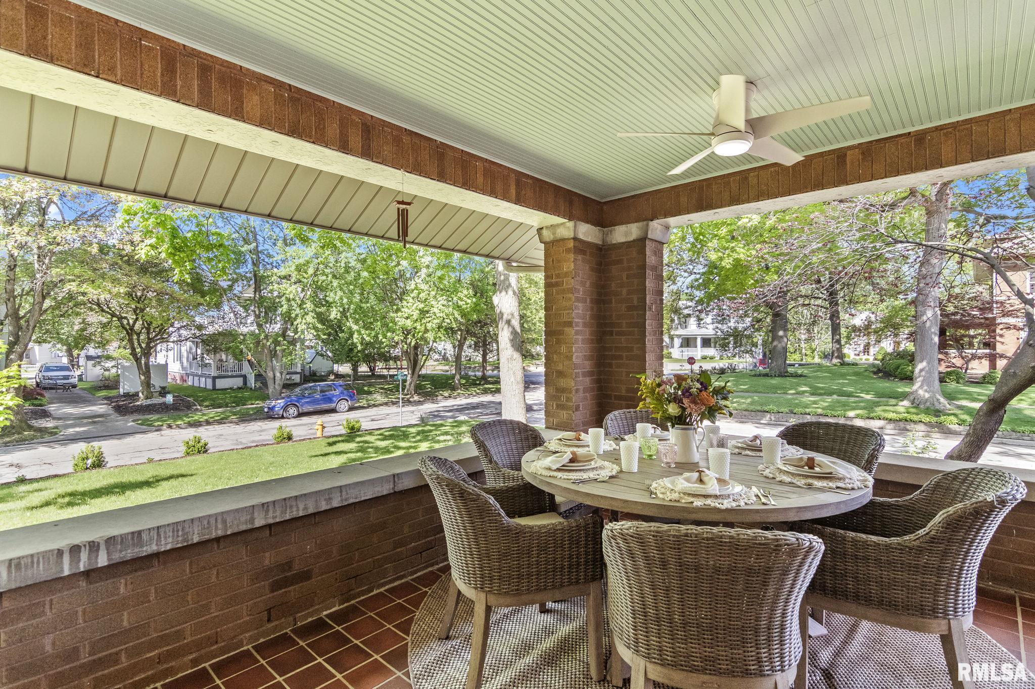 204 Tremont Street, Lincoln, Illinois image 10
