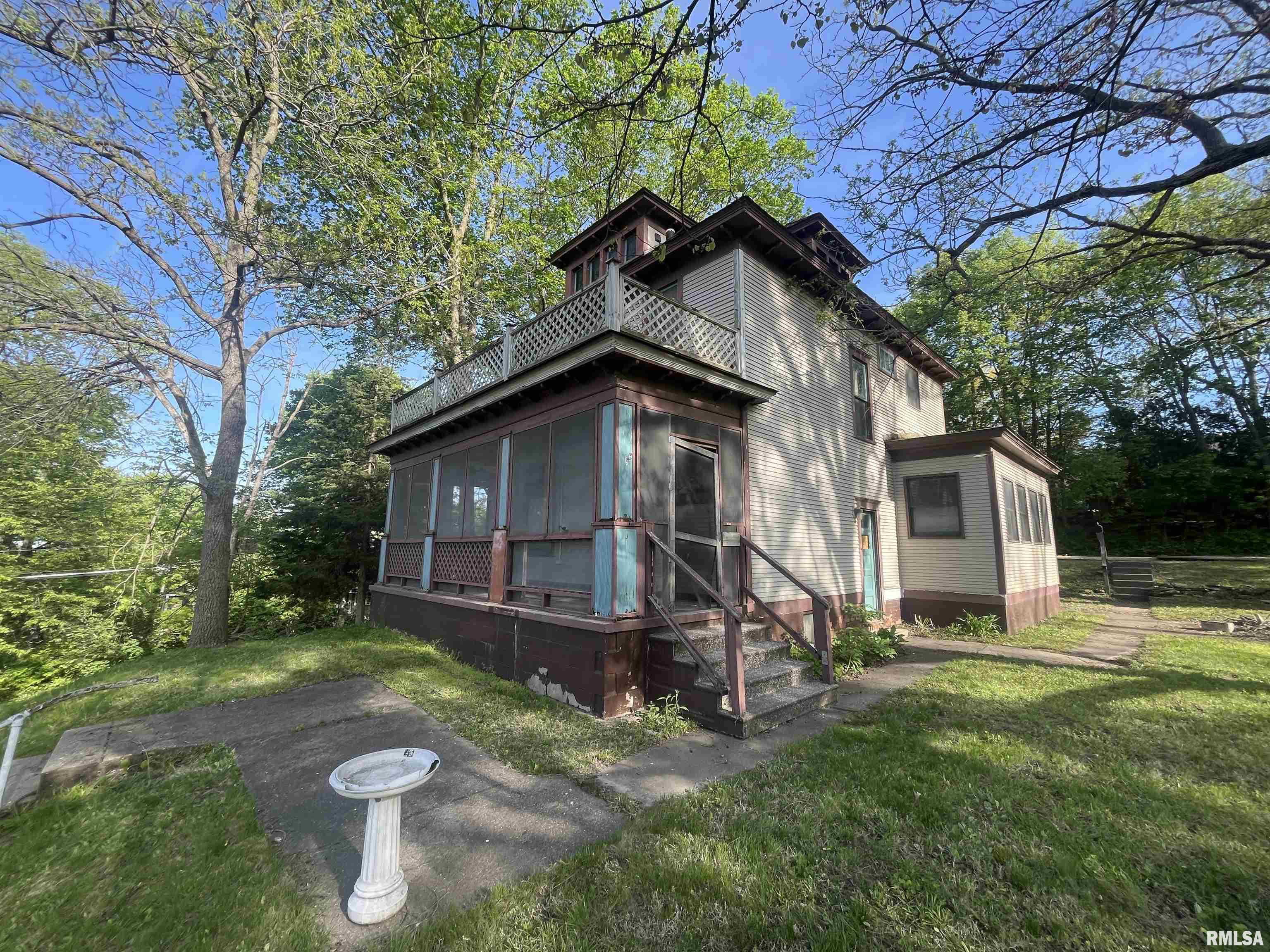 1403 45th Avenue, Rock Island, Illinois image 2