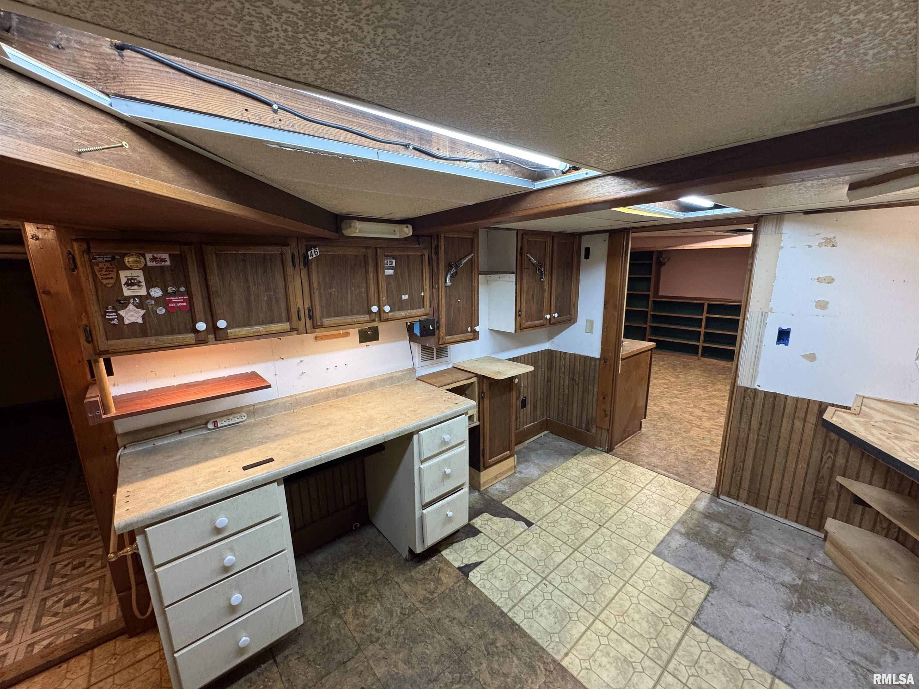 1403 45th Avenue, Rock Island, Illinois image 31