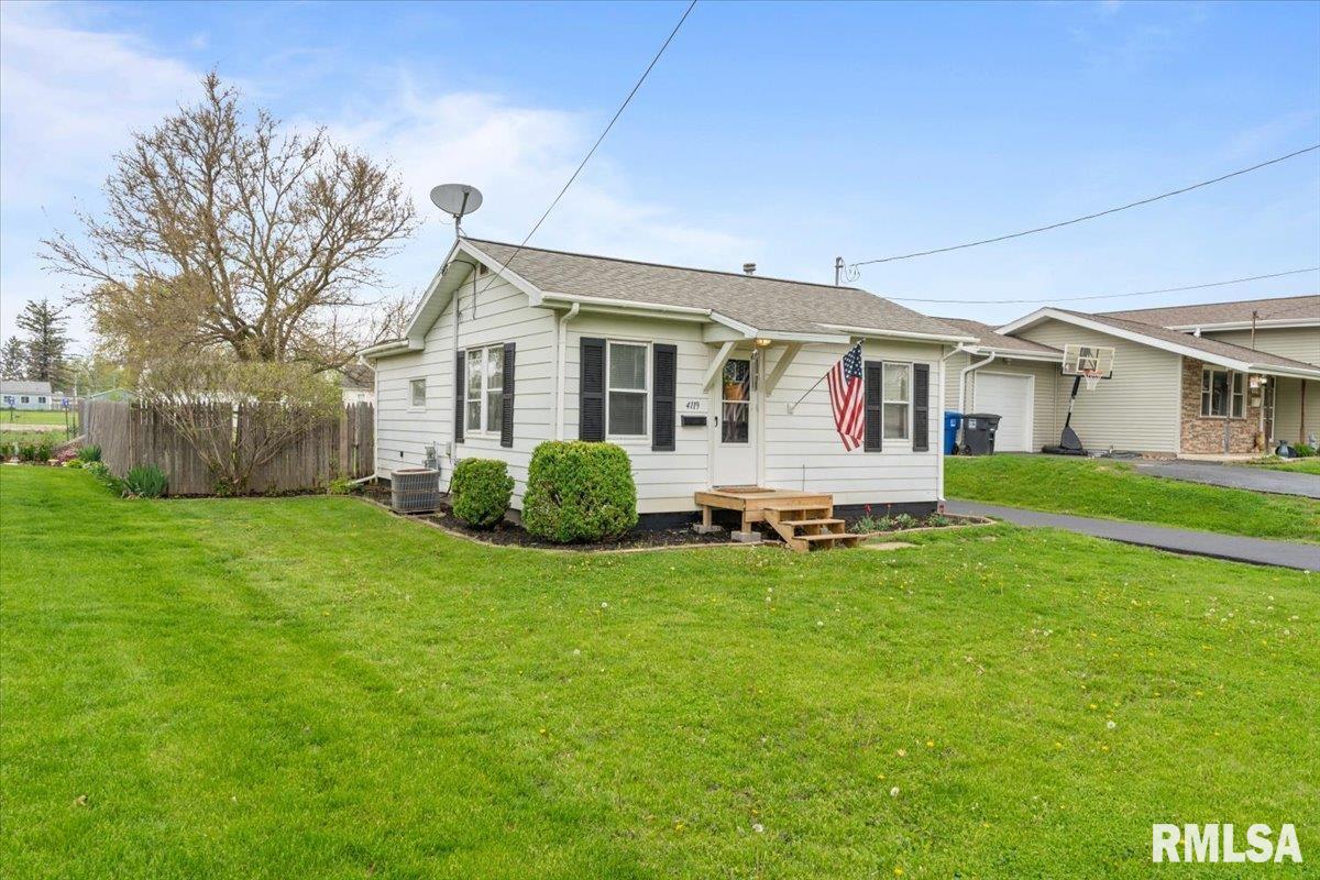 4119 28th Avenue, Moline, Illinois image 1