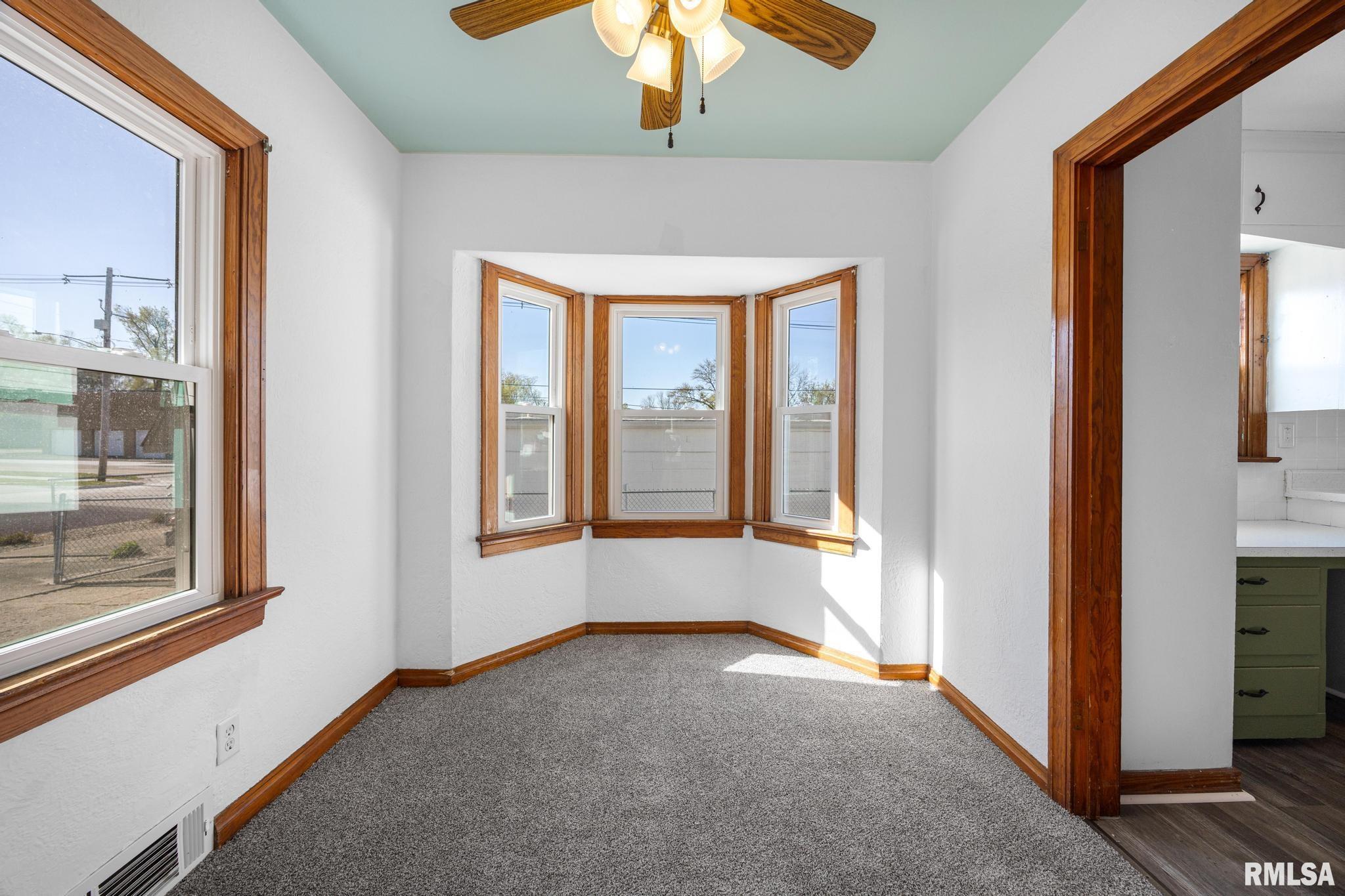 1213 S 9th Street, Pekin, Illinois image 6