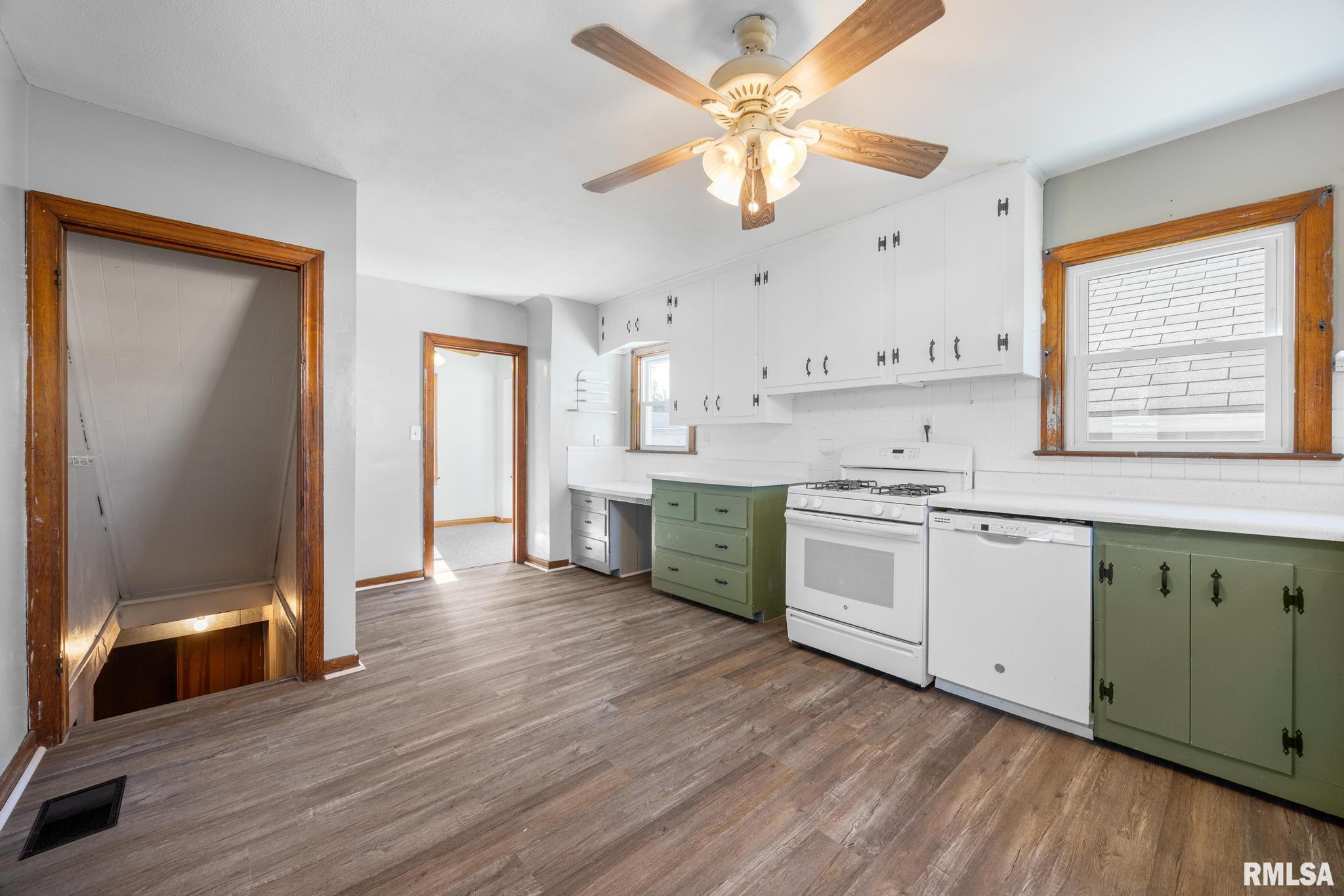 1213 S 9th Street, Pekin, Illinois image 8