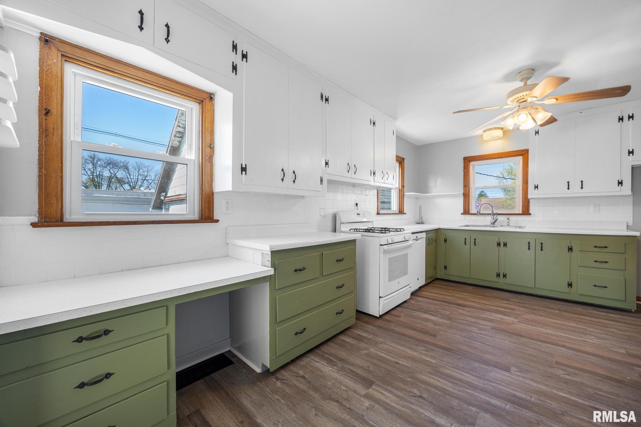 1213 S 9th Street, Pekin, Illinois image 9