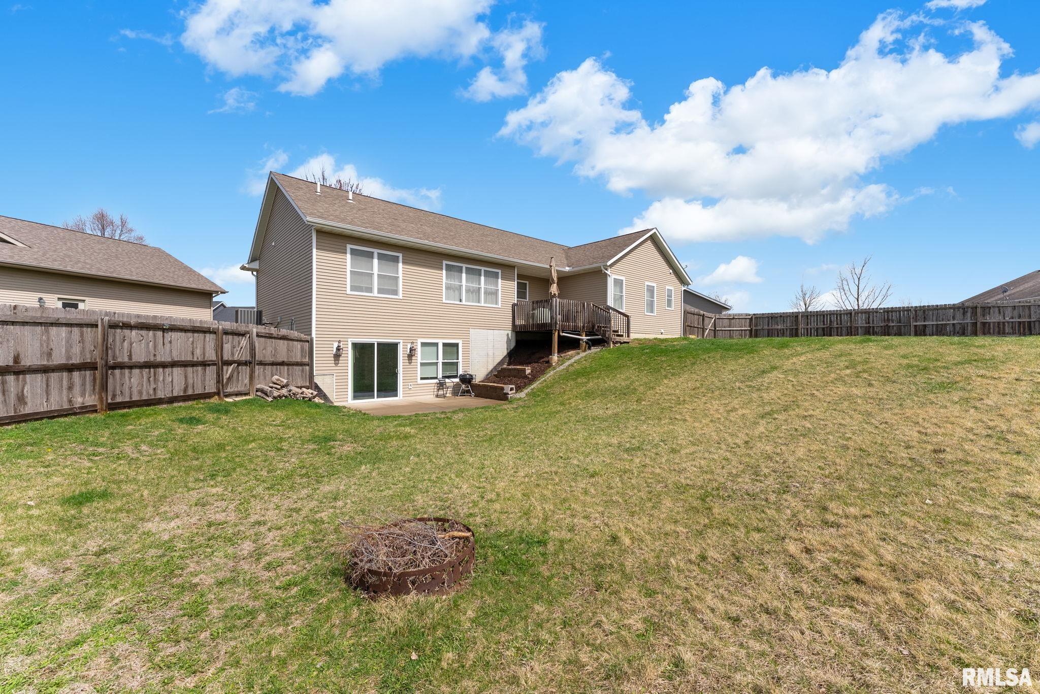 203 Stonebridge Place, Colona, Illinois image 5