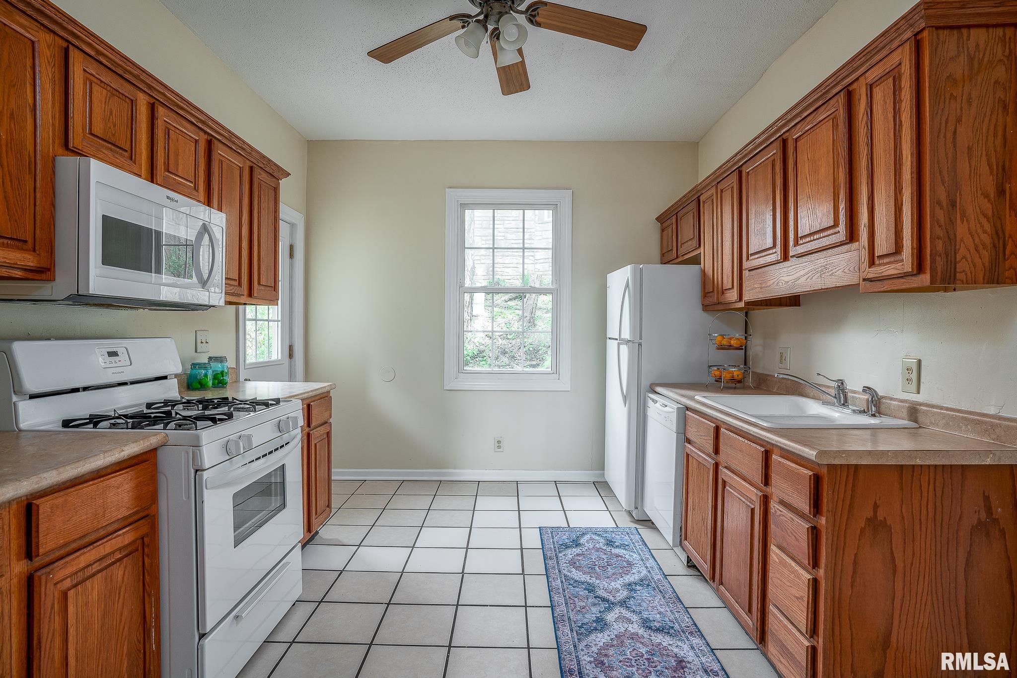 534 Lincoln Court, Davenport, Iowa image 9