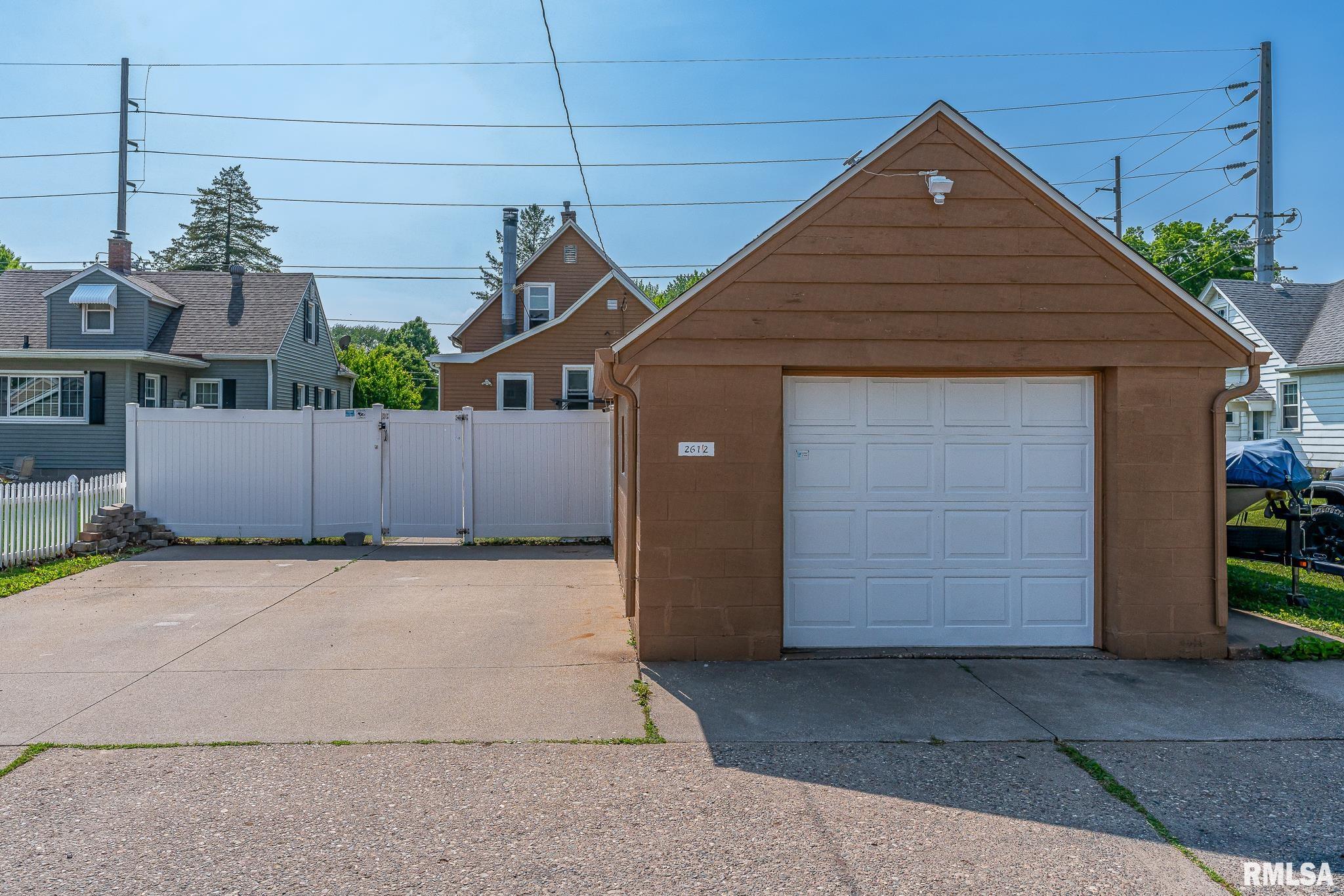 2612 7th Street, Moline, Illinois image 19