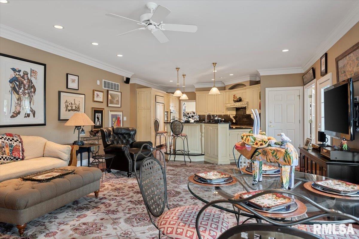 4 Fox Point, Rochester, Illinois image 28