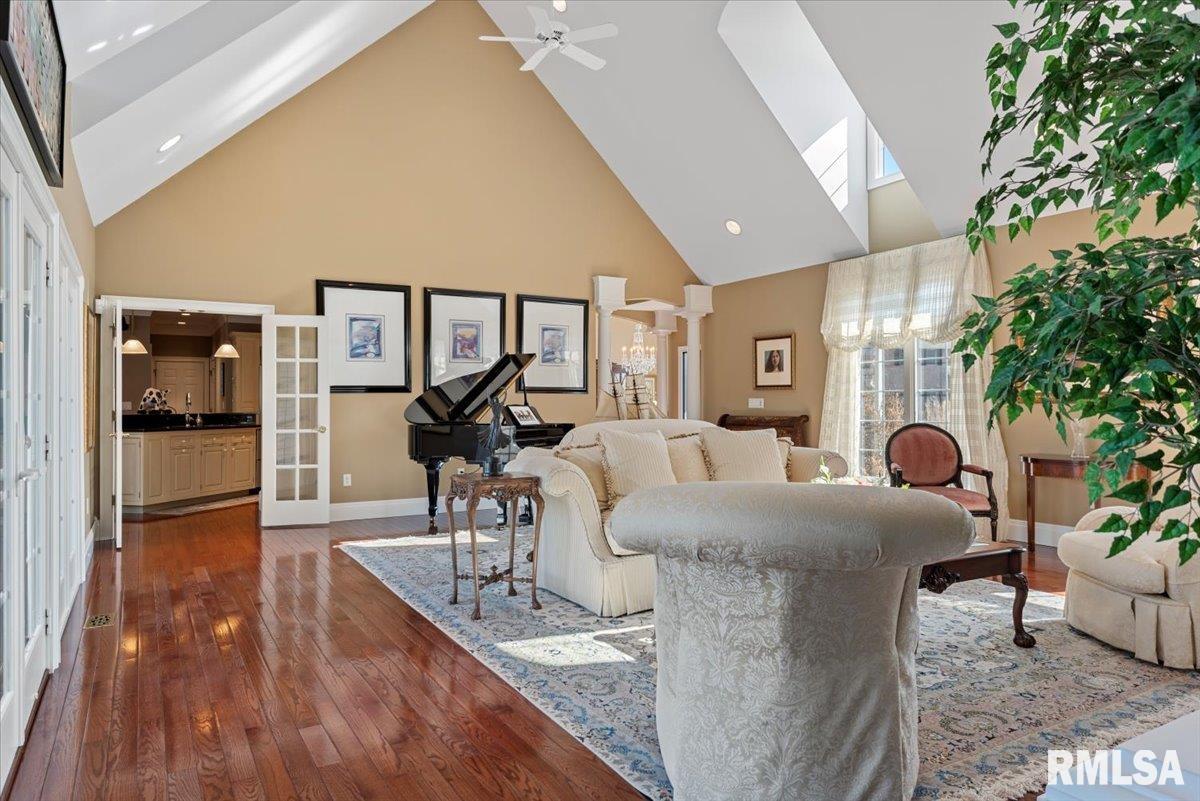 4 Fox Point, Rochester, Illinois image 12