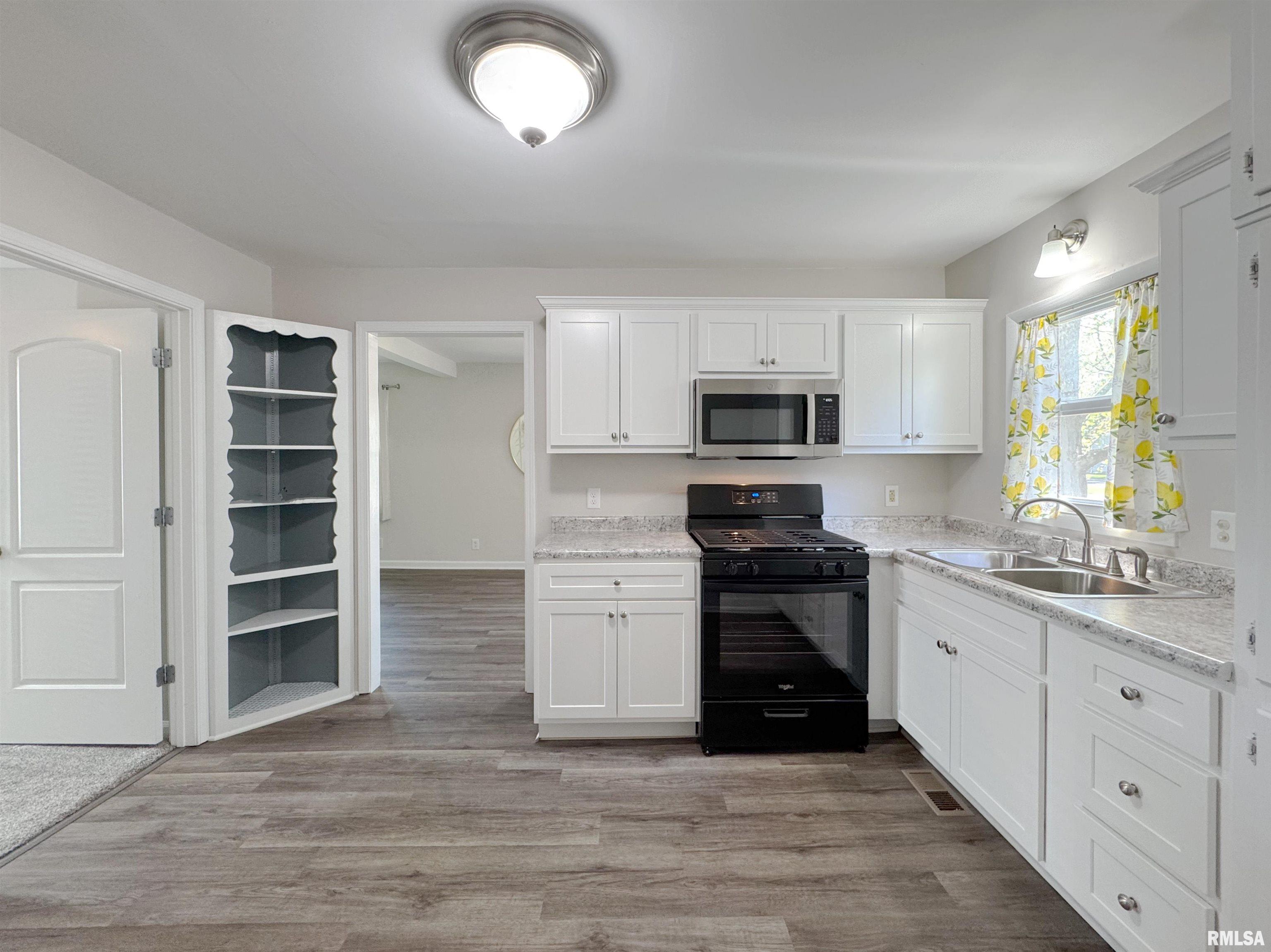 729 N Swords Avenue, West Peoria, Illinois image 9