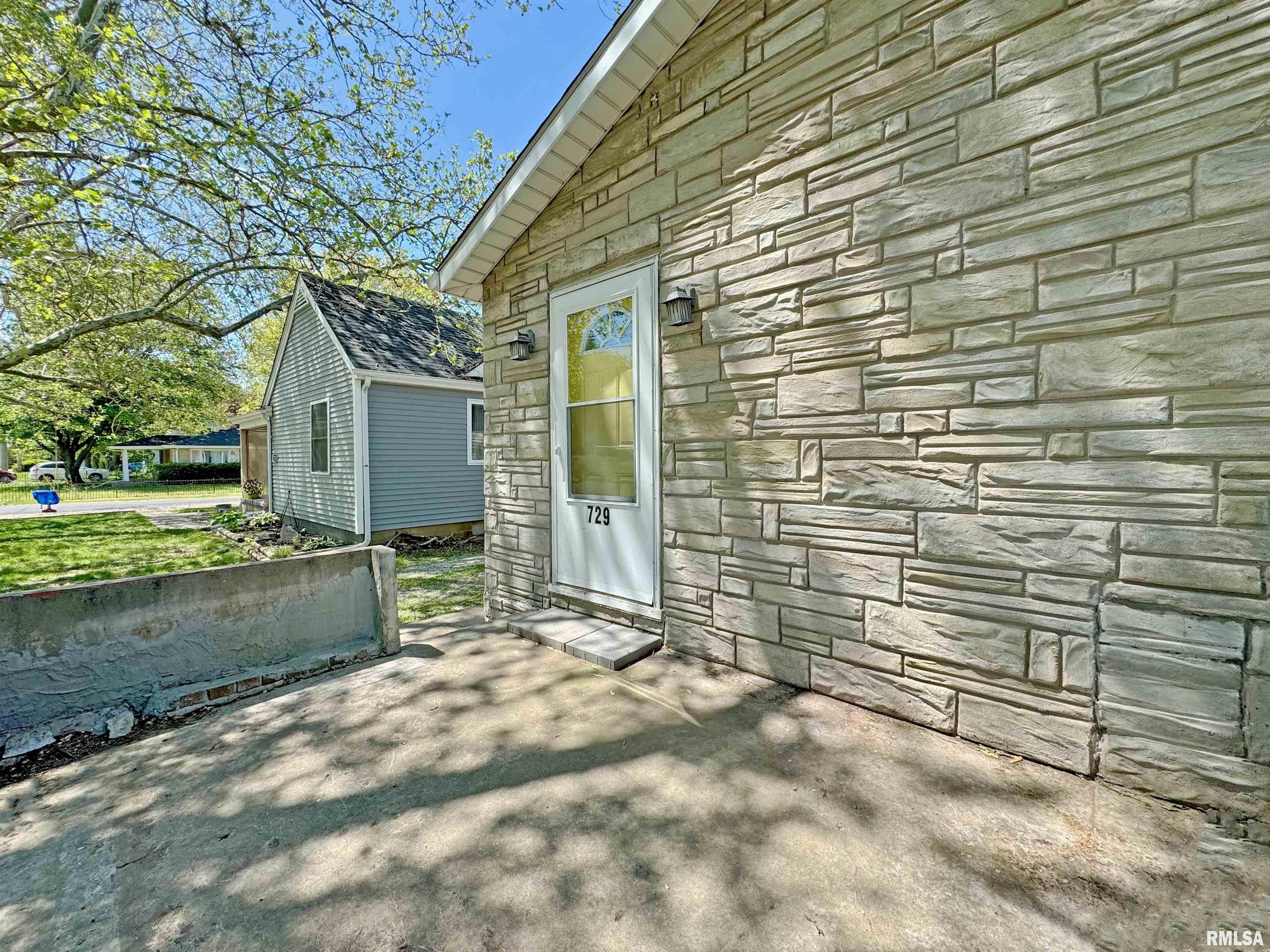 729 N Swords Avenue, West Peoria, Illinois image 3