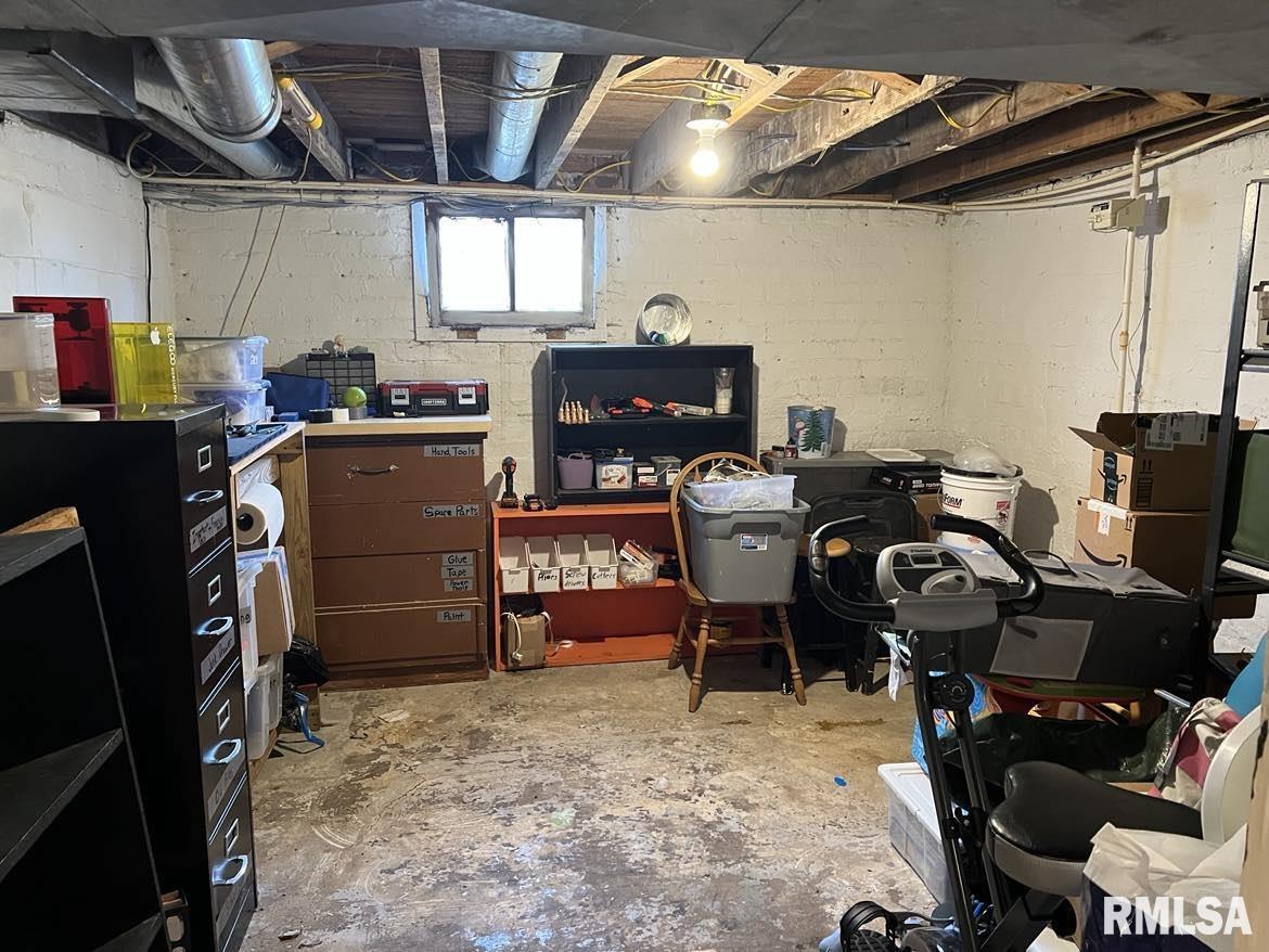 822 S Mcarthur Street, Macomb, Illinois image 33