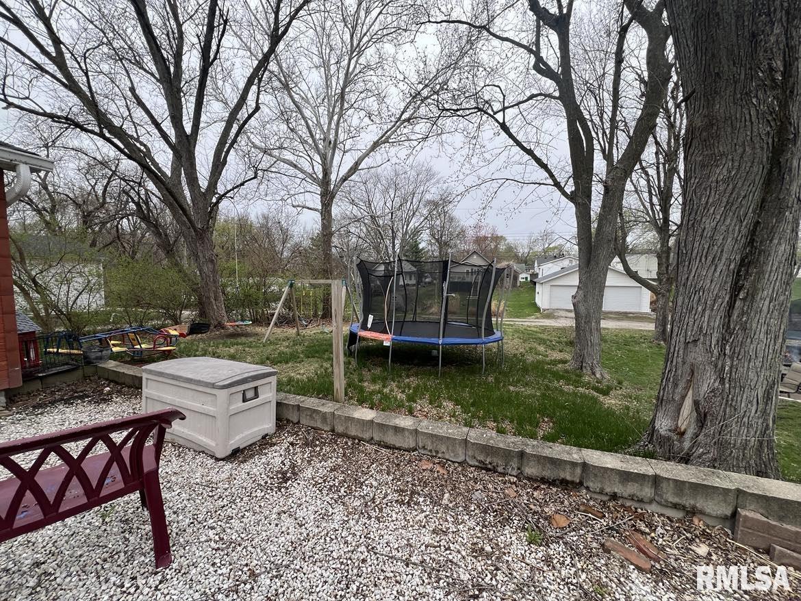 822 S Mcarthur Street, Macomb, Illinois image 4