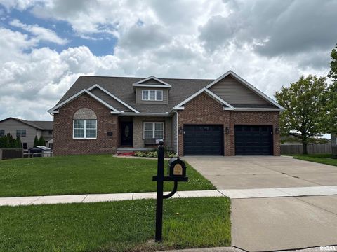 Homes For Sale - 403 Gillman Avenue<br/> Washington, IL 61571
