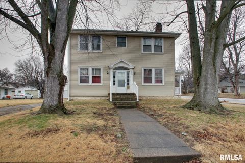 Homes For Sale - 2079 Vermont Street<br/> Adams County, Quincy, IL 62301