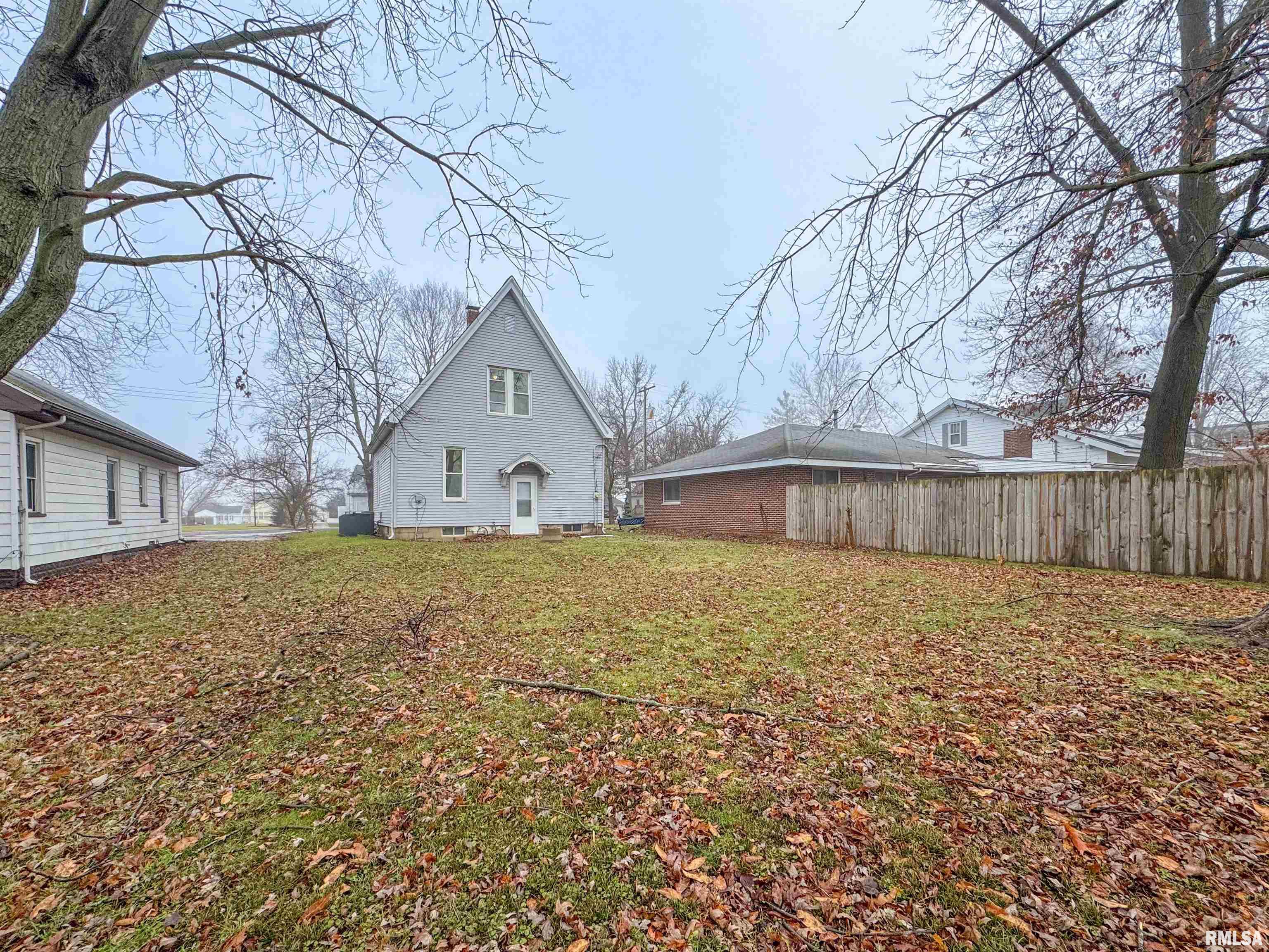 407 E Oakley Avenue, Glasford, Illinois image 31