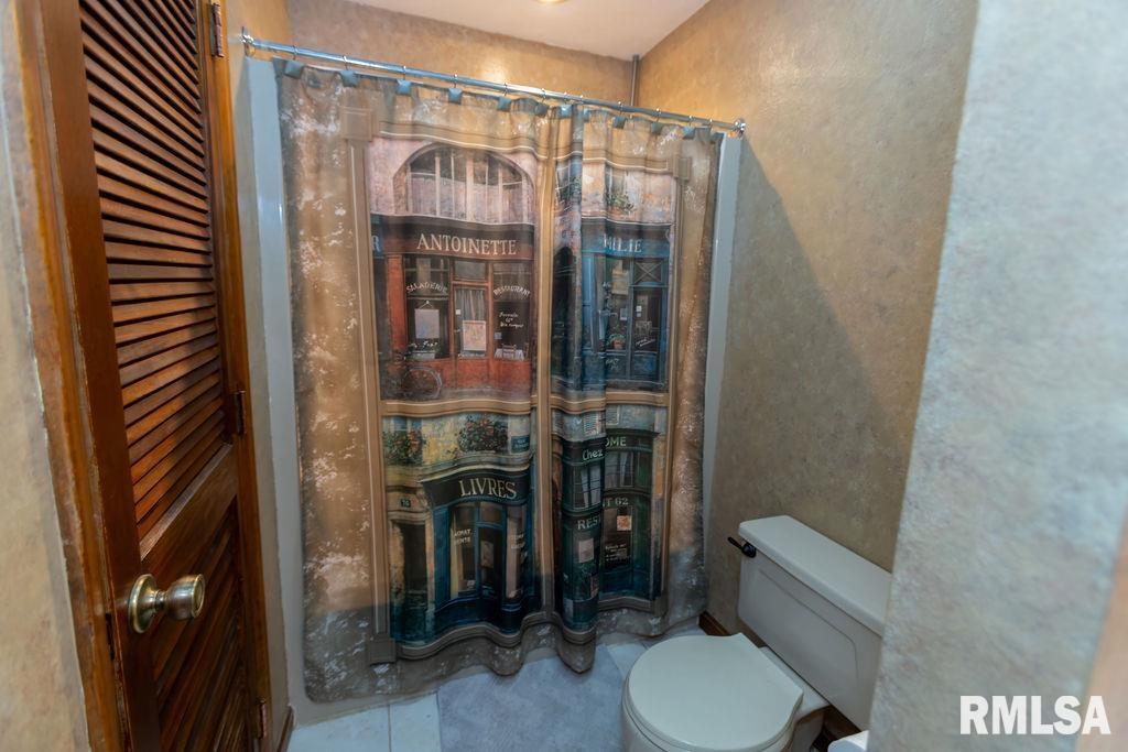 410 W Belaire Court, Goodfield, Illinois image 24