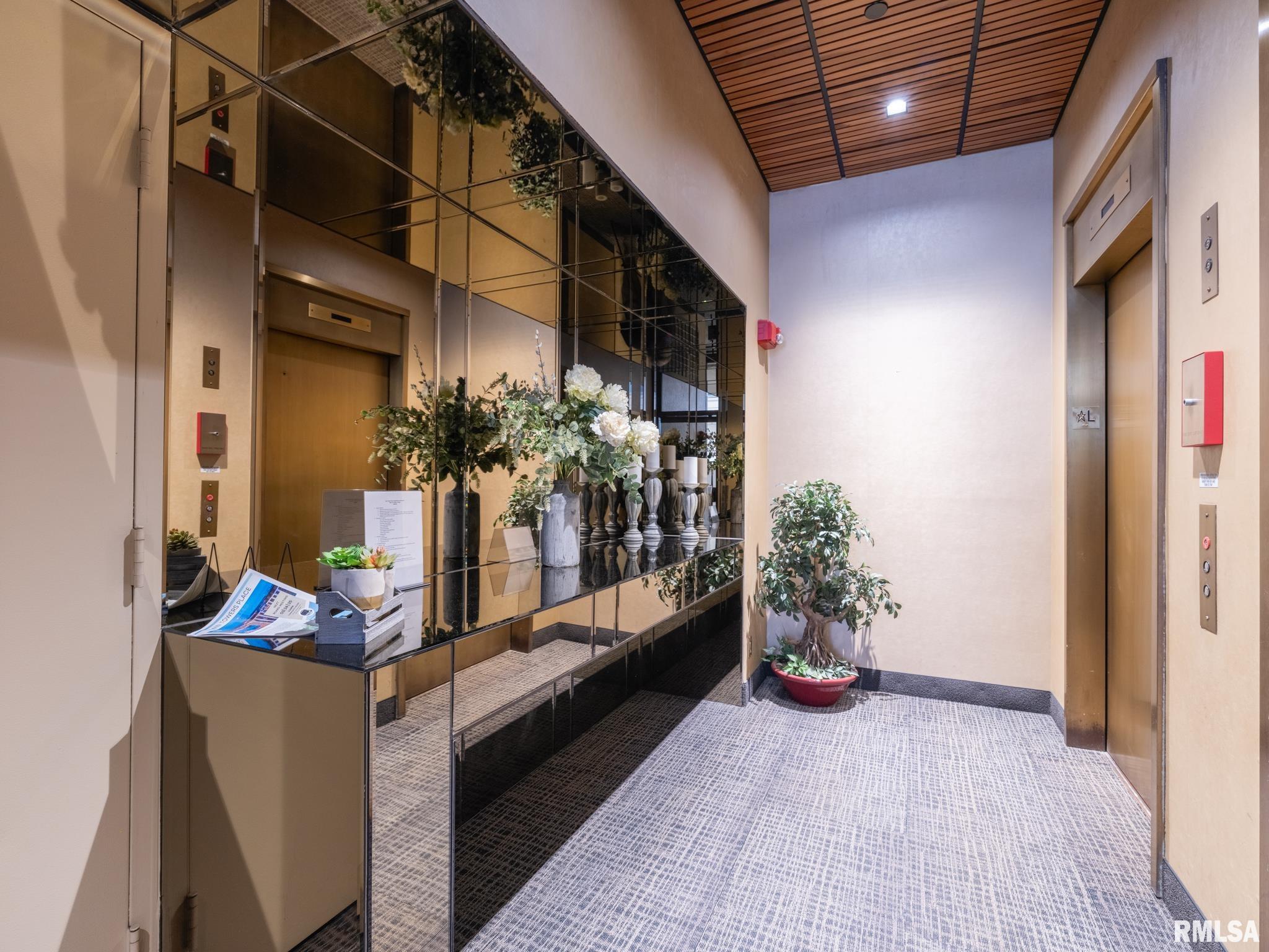 125 SW Jefferson Street #W16NE, Peoria, Illinois image 7
