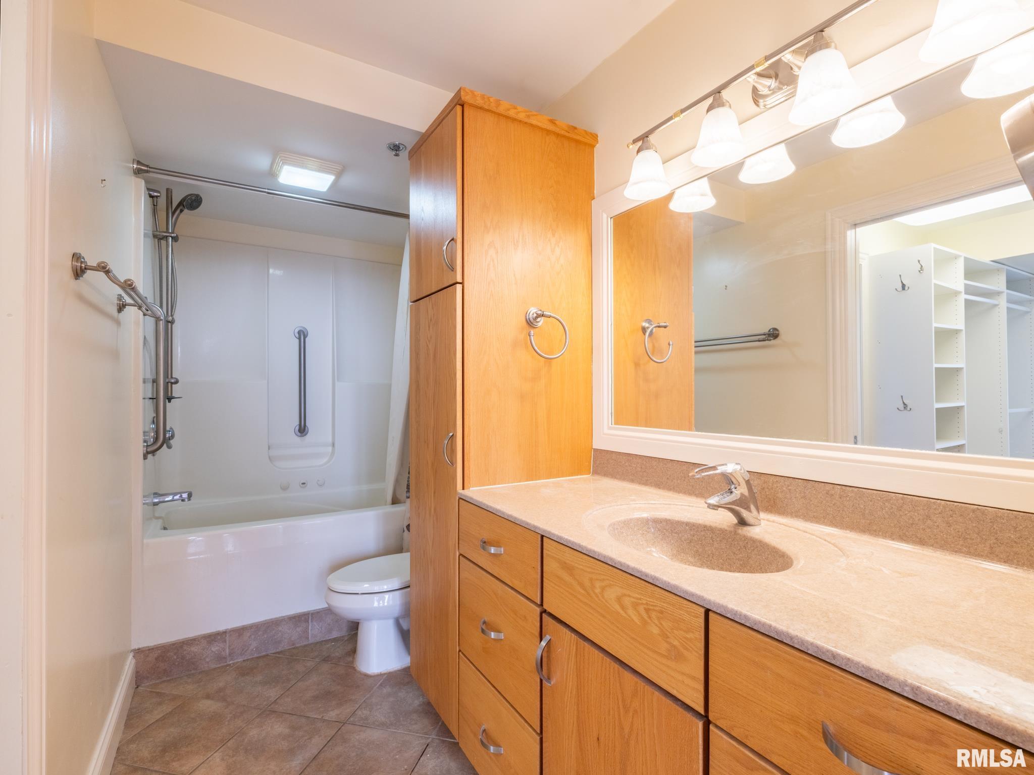 125 SW Jefferson Street #W16NE, Peoria, Illinois image 30