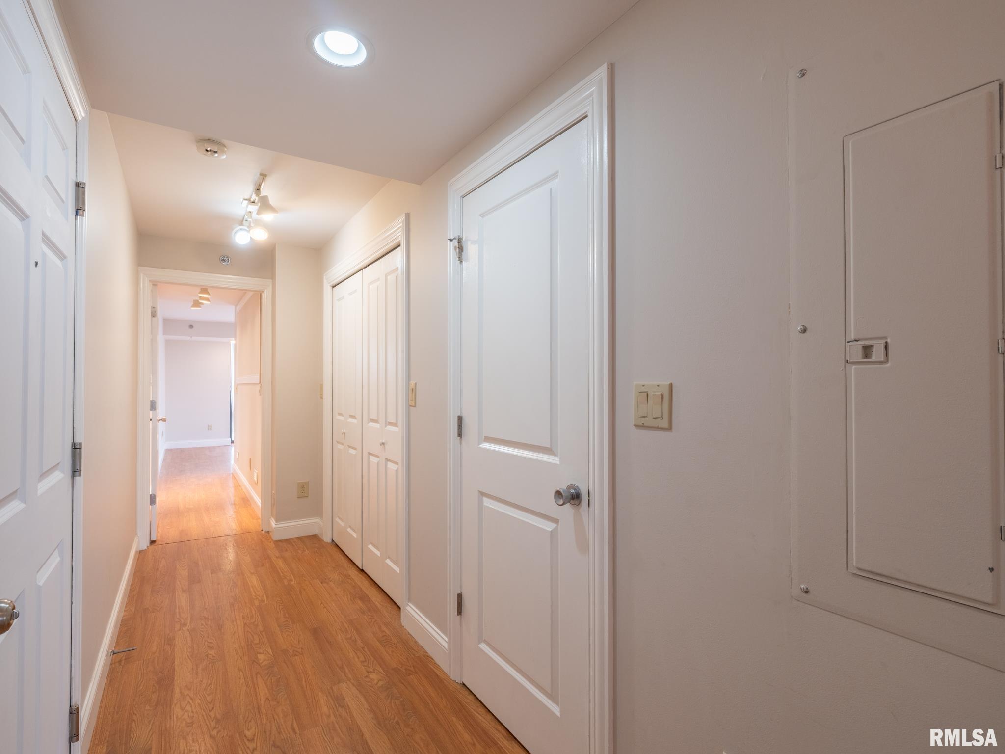 125 SW Jefferson Street #W16NE, Peoria, Illinois image 10
