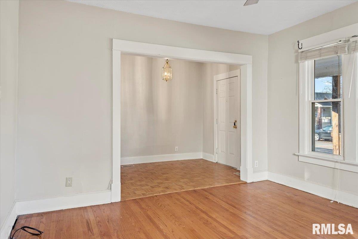 1514 S Spring Street, Springfield, Illinois image 8