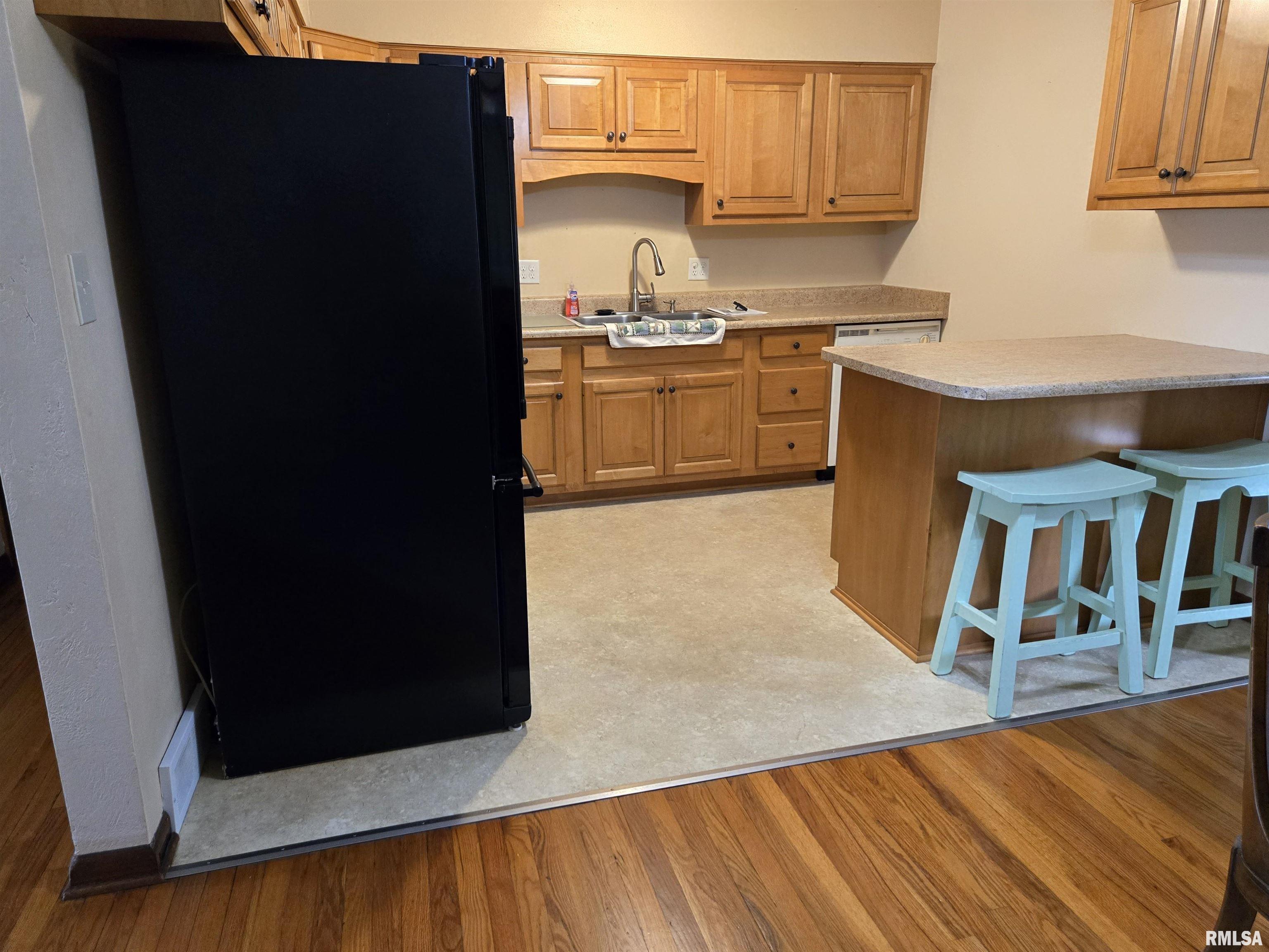 407 N 12th Avenue, Canton, Illinois image 33