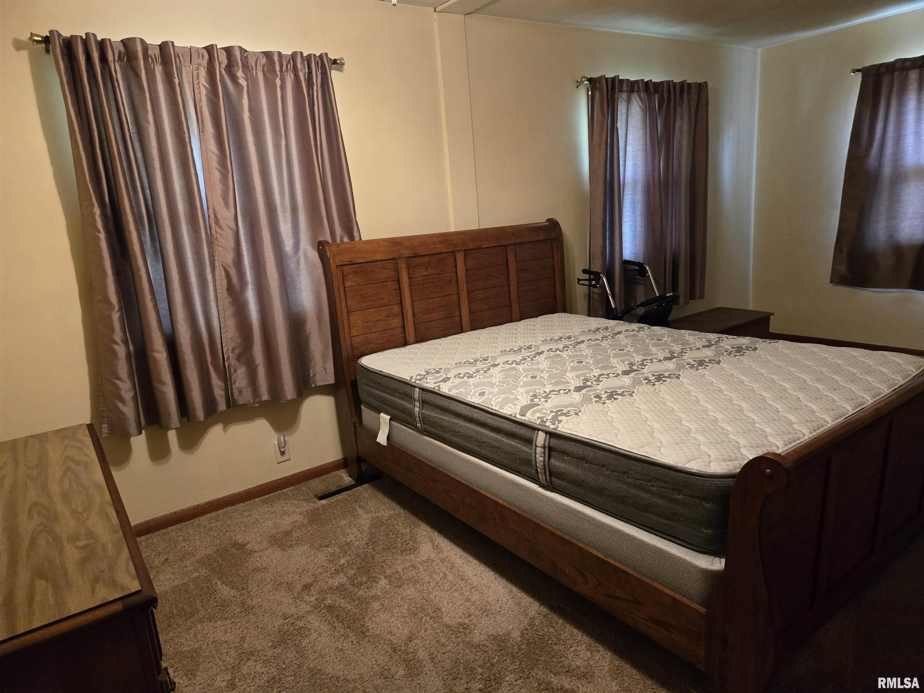 407 N 12th Avenue, Canton, Illinois image 34