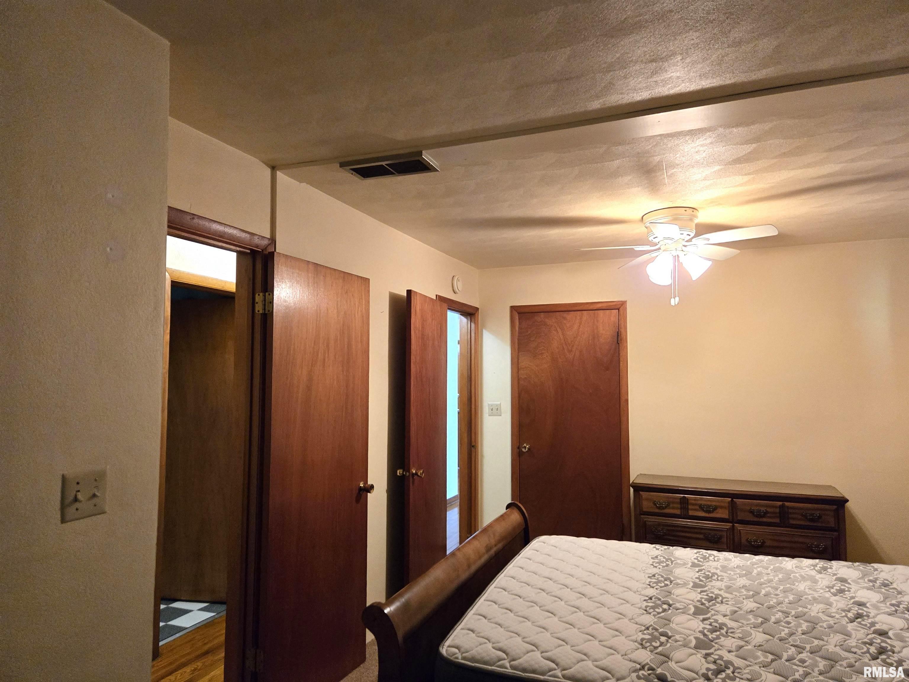 407 N 12th Avenue, Canton, Illinois image 37