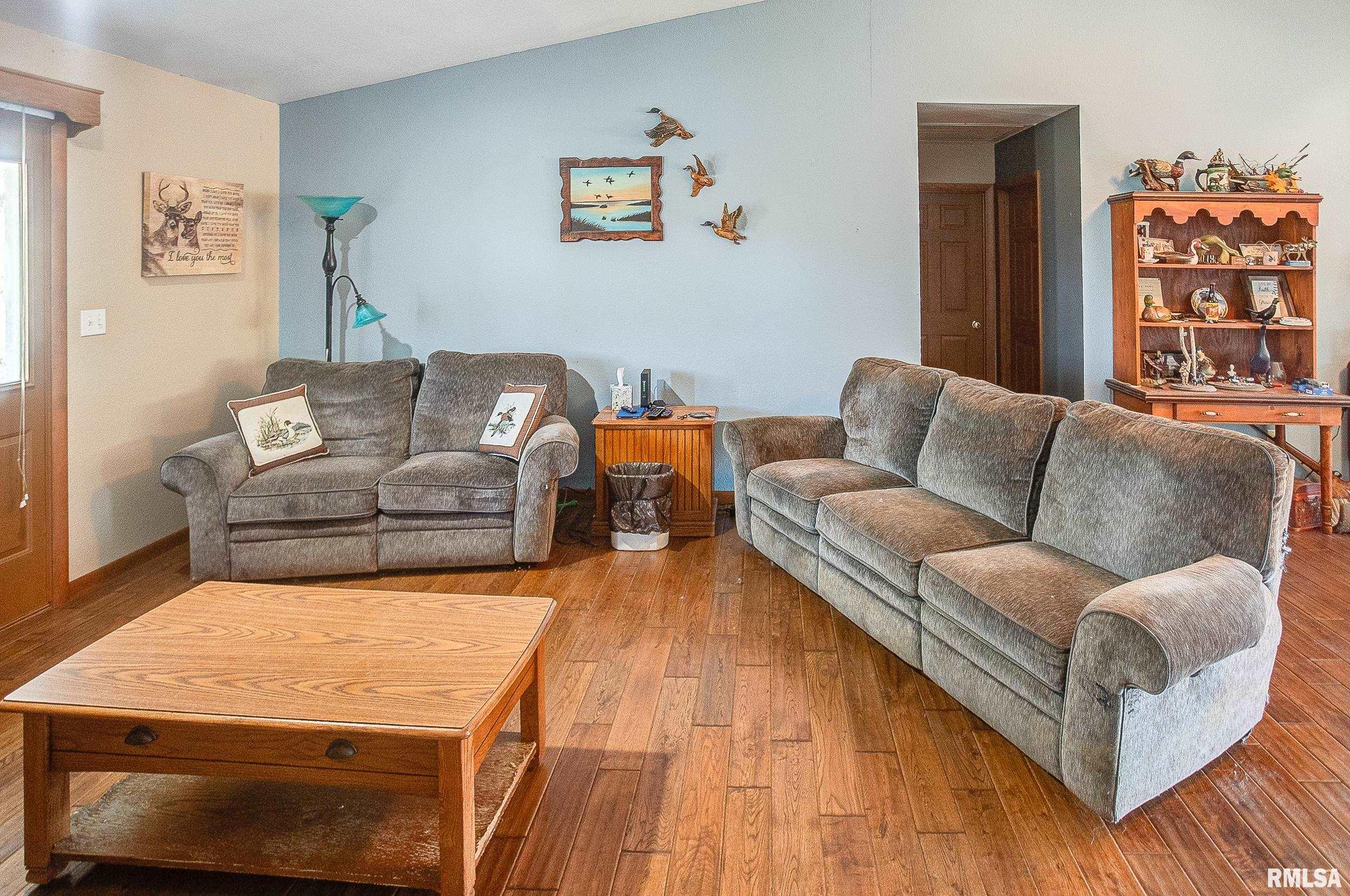 5311 E Bonnie Road, Waltonville, Illinois image 30
