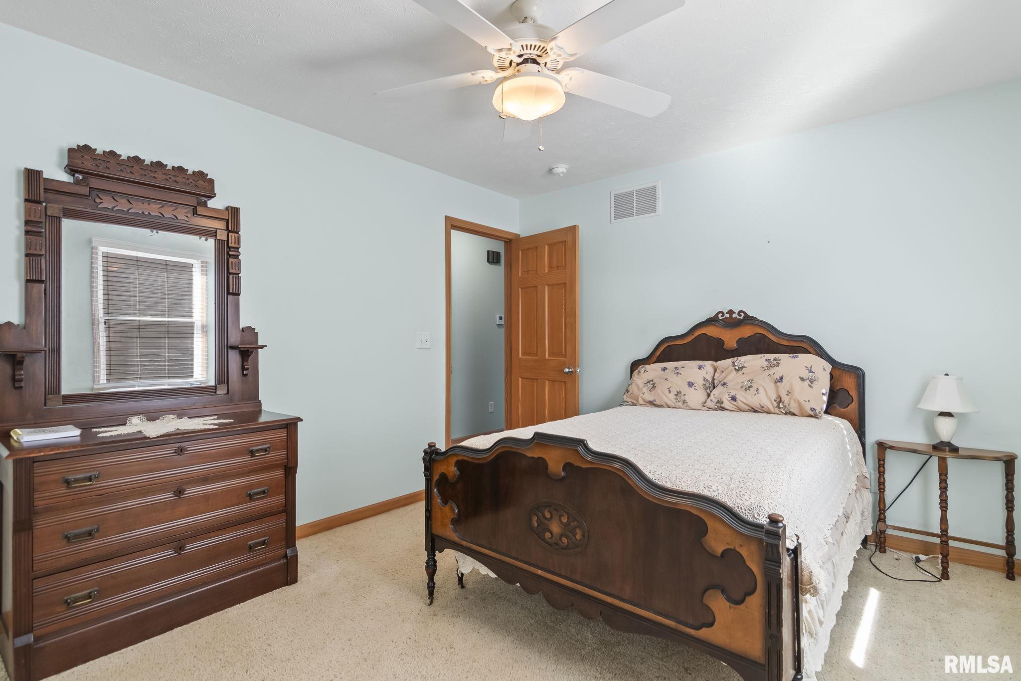 4406 Castle Pines Drive, Springfield, Illinois image 20