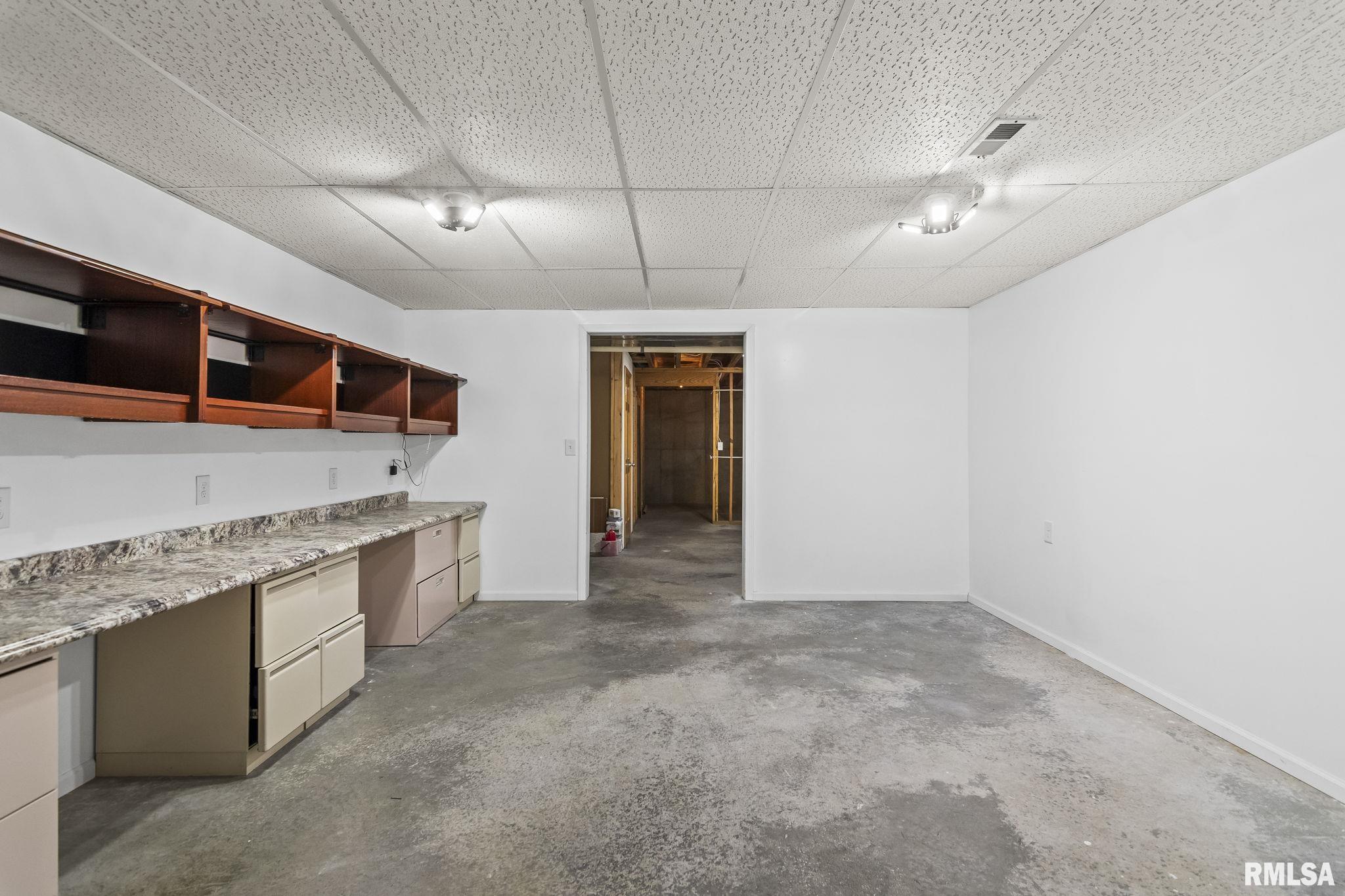 4406 Castle Pines Drive, Springfield, Illinois image 31