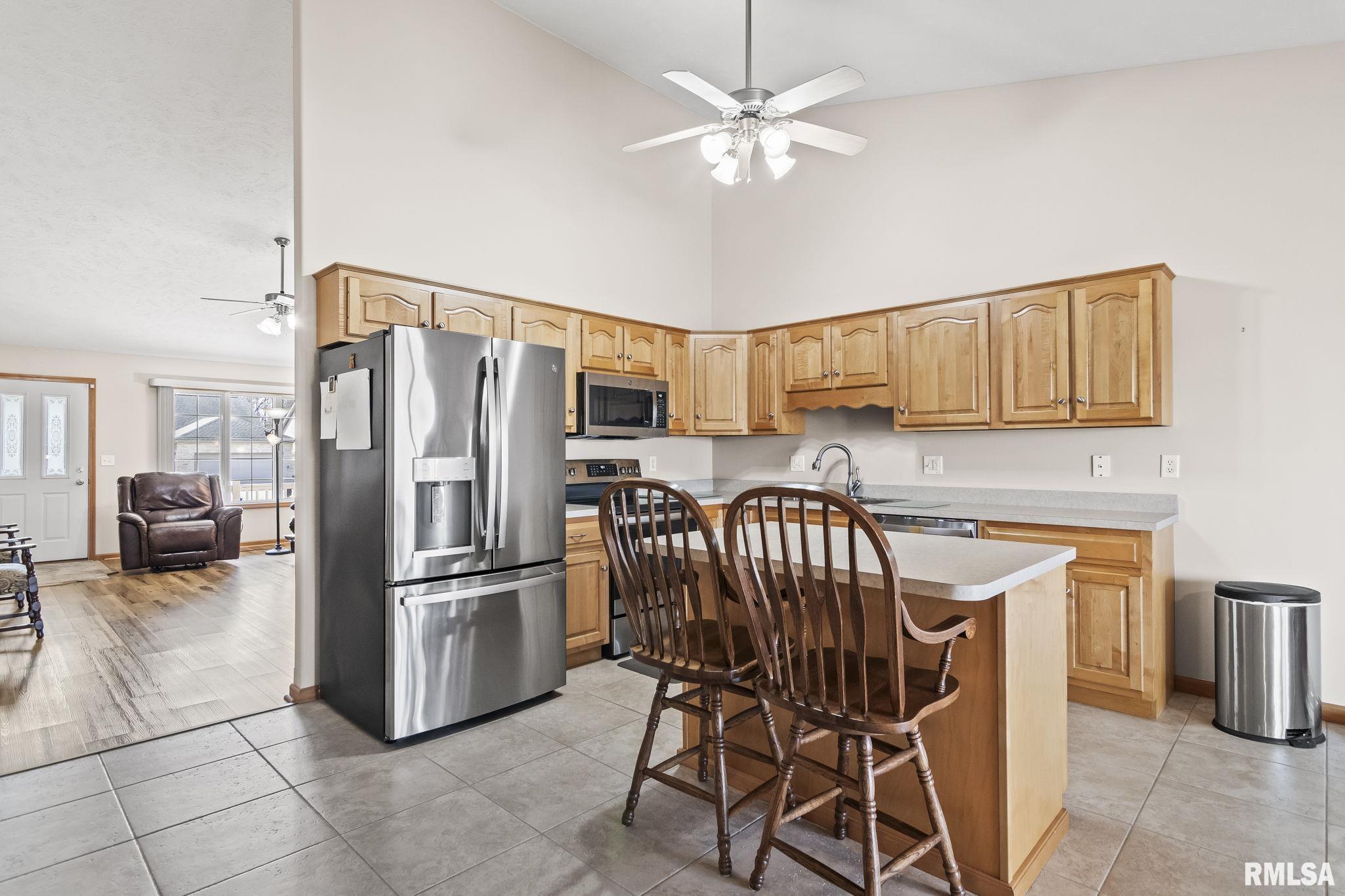 4406 Castle Pines Drive, Springfield, Illinois image 11