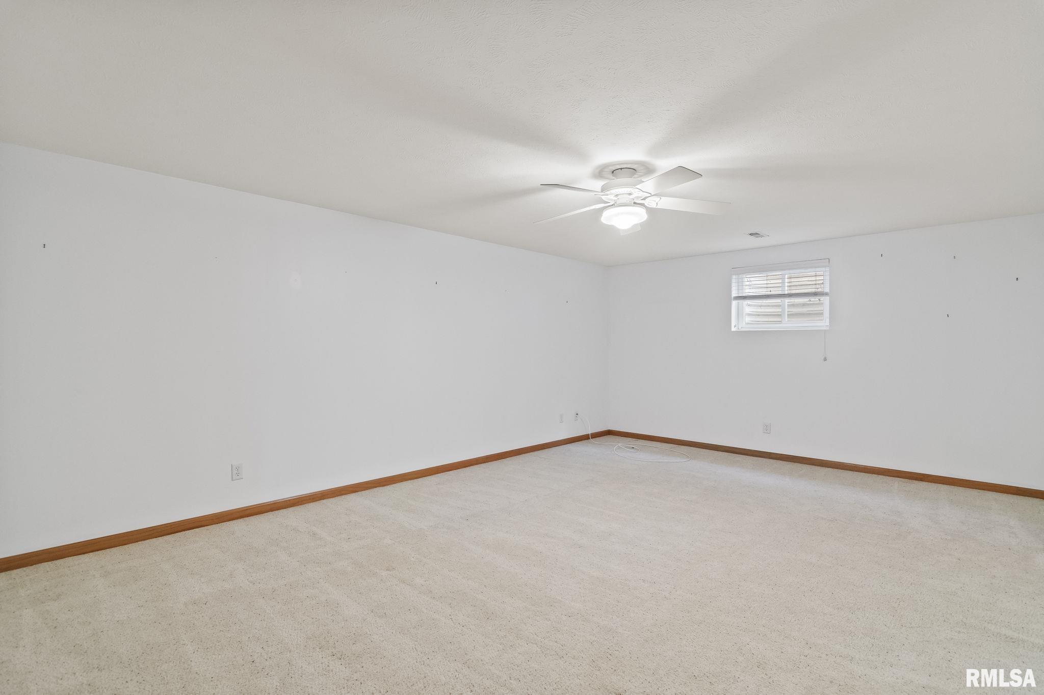 4406 Castle Pines Drive, Springfield, Illinois image 30