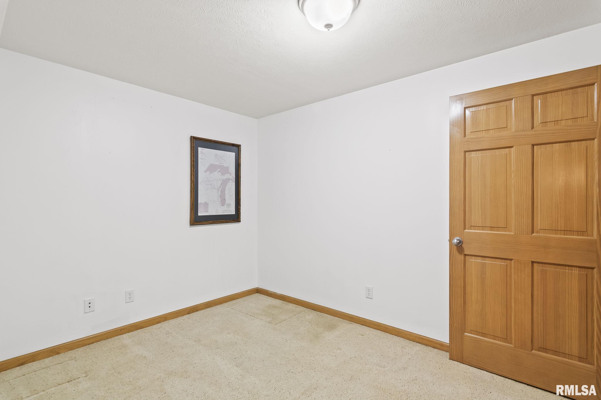 4406 Castle Pines Drive, Springfield, Illinois image 28