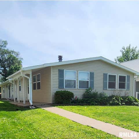 Homes For Sale - 2716 College Avenue<br/> Quincy, IL 62301