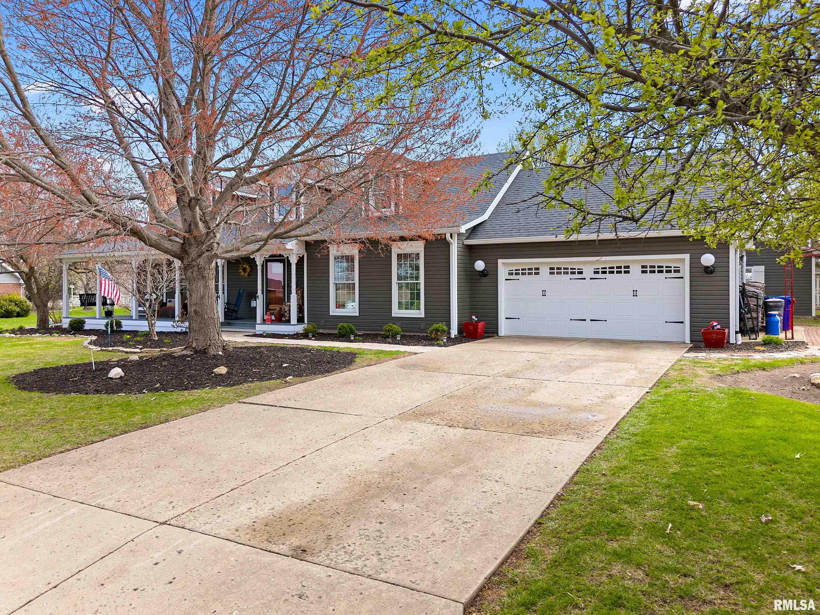 310 W Southgate Drive, Elmwood, Illinois image 4