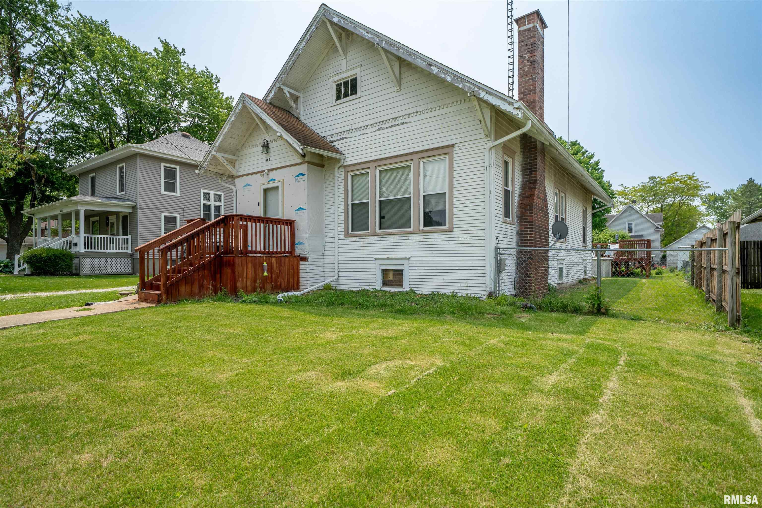 602 W Adams Street, Abingdon, Illinois image 2