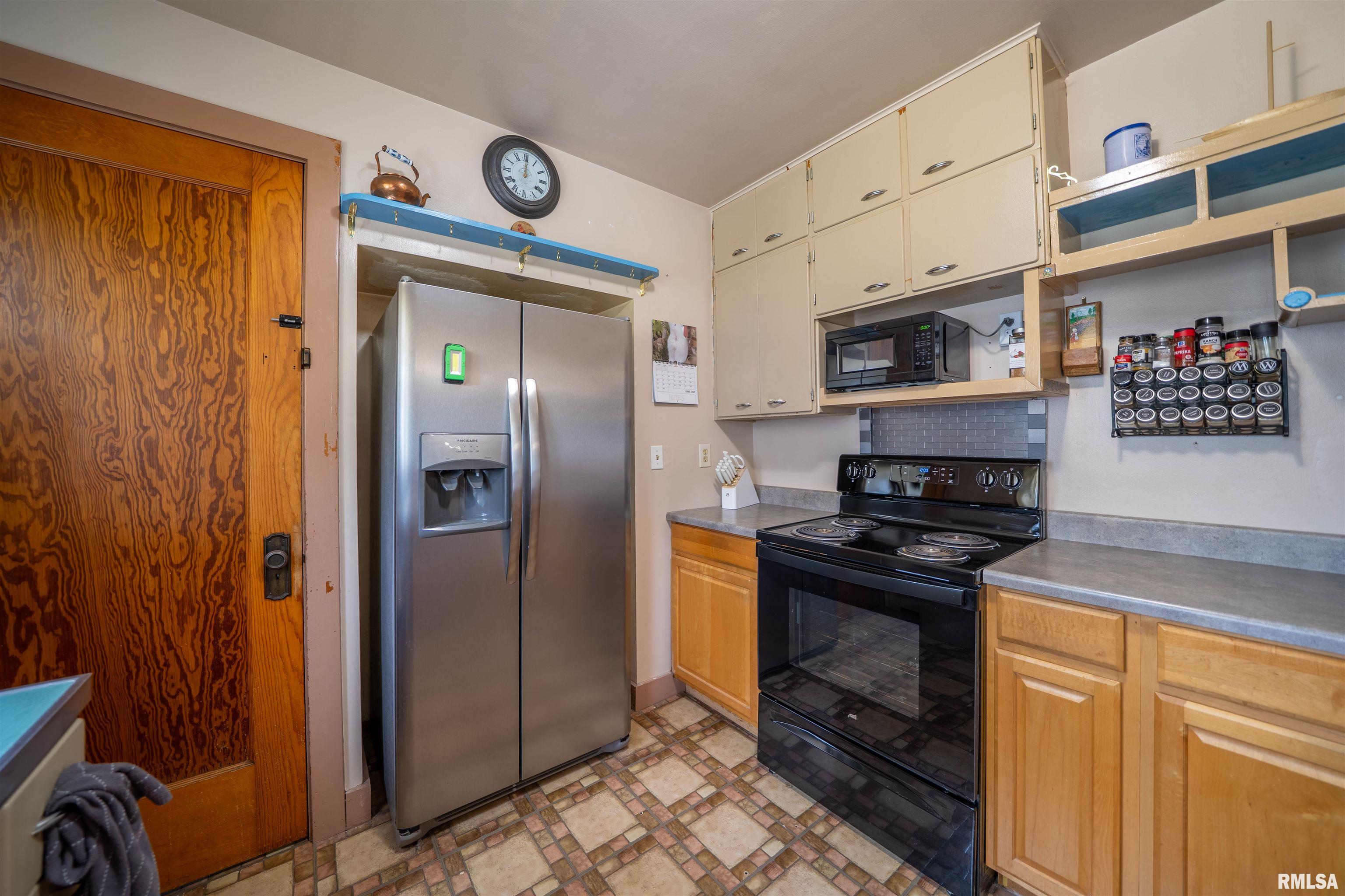 602 W Adams Street, Abingdon, Illinois image 13