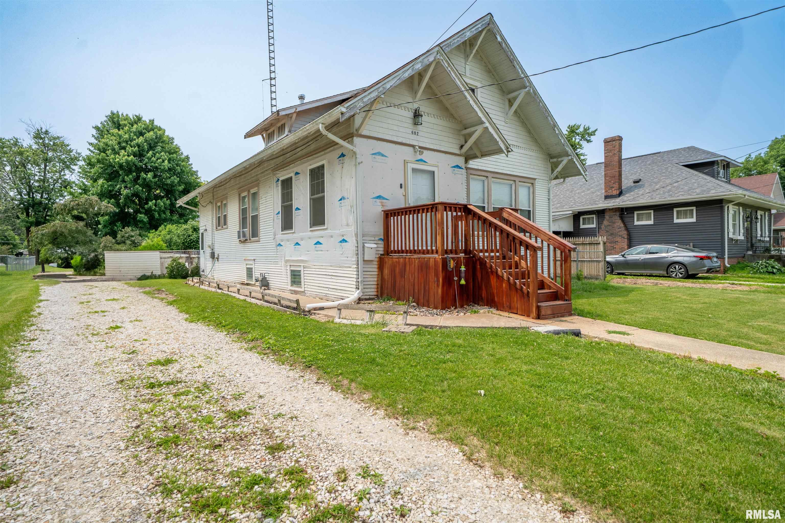 602 W Adams Street, Abingdon, Illinois image 3