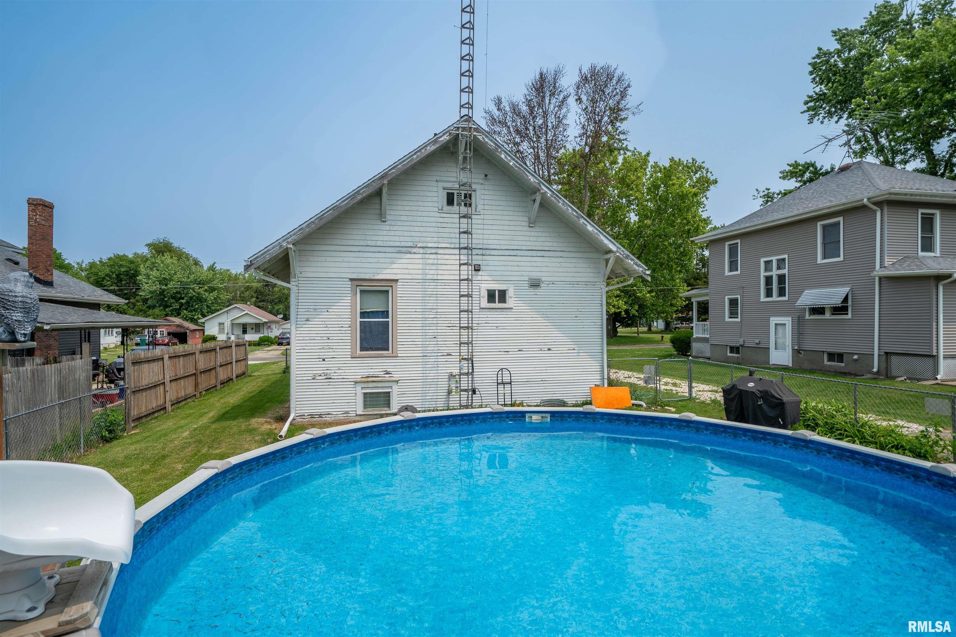 602 W Adams Street, Abingdon, Illinois image 36