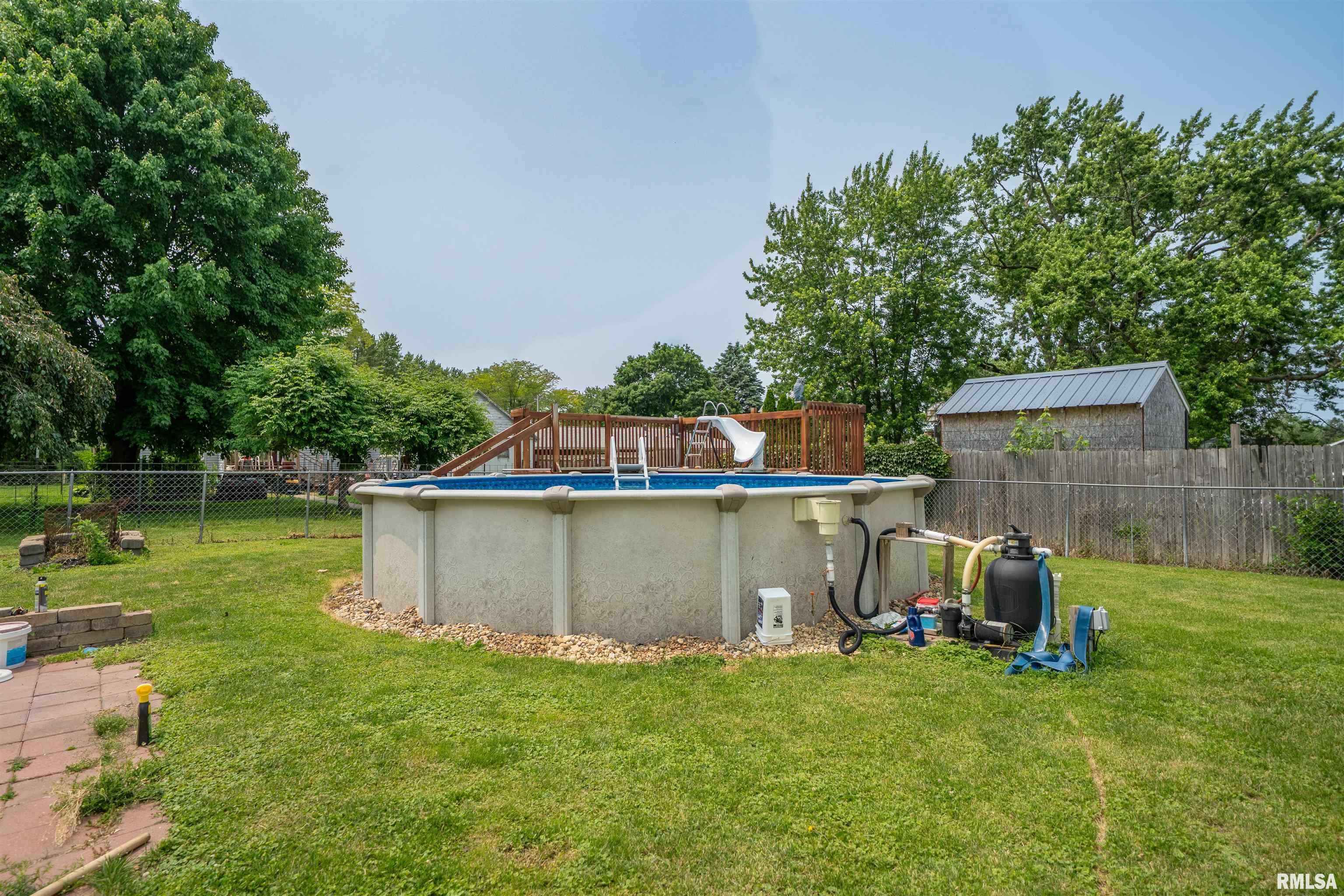 602 W Adams Street, Abingdon, Illinois image 32